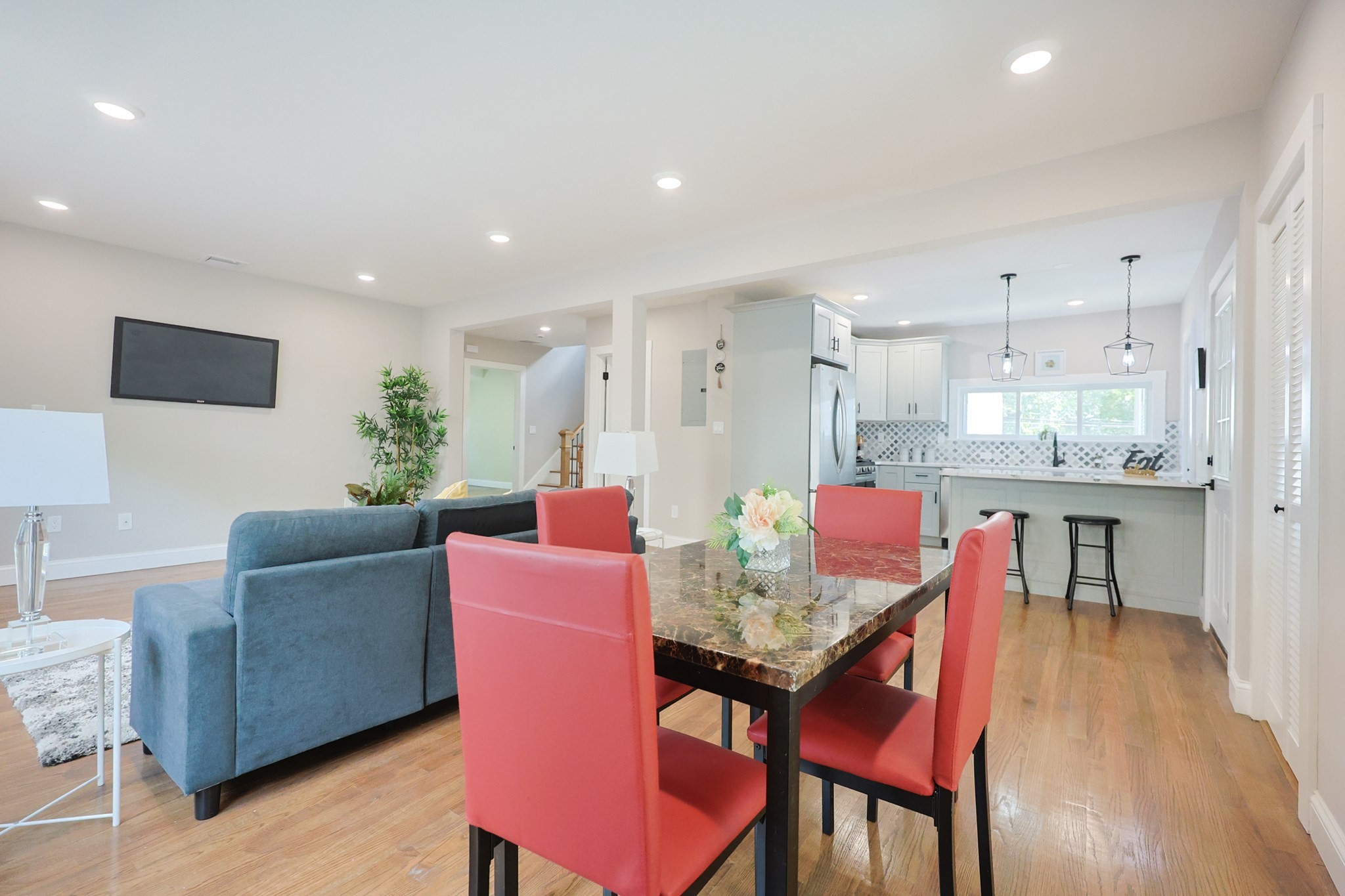 11 Watson St # 2 Property Photo 10