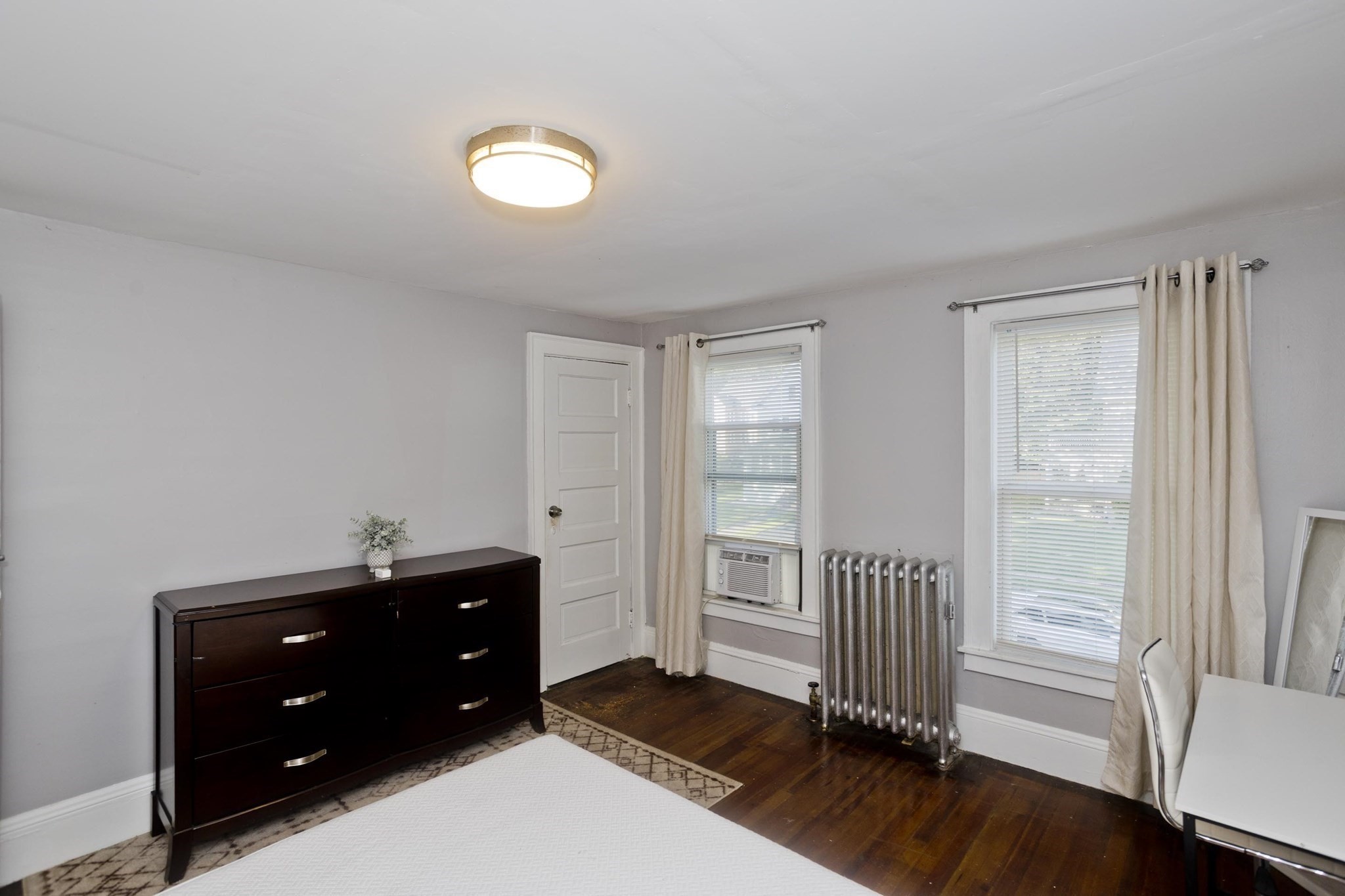 104 Narragansett St Property Photo 16