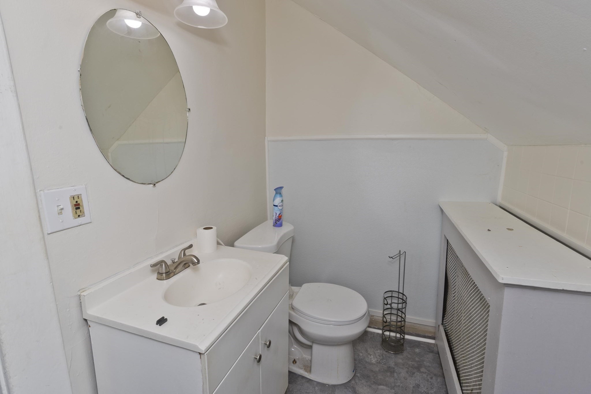 104 Narragansett St Property Photo 29