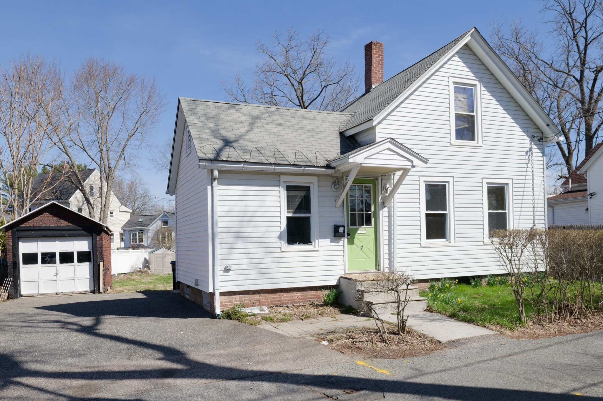 7 Cross St Property Photo 1