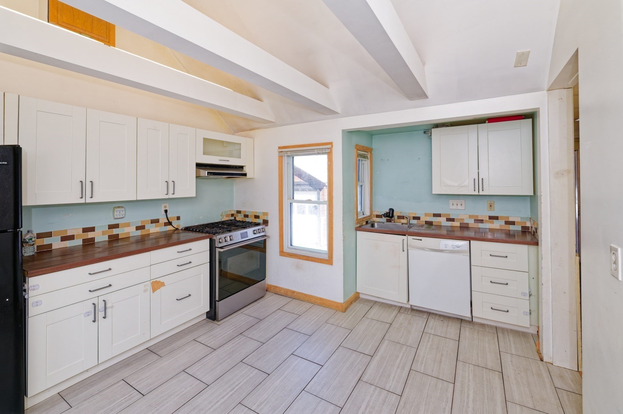 7 Cross St Property Photo 5