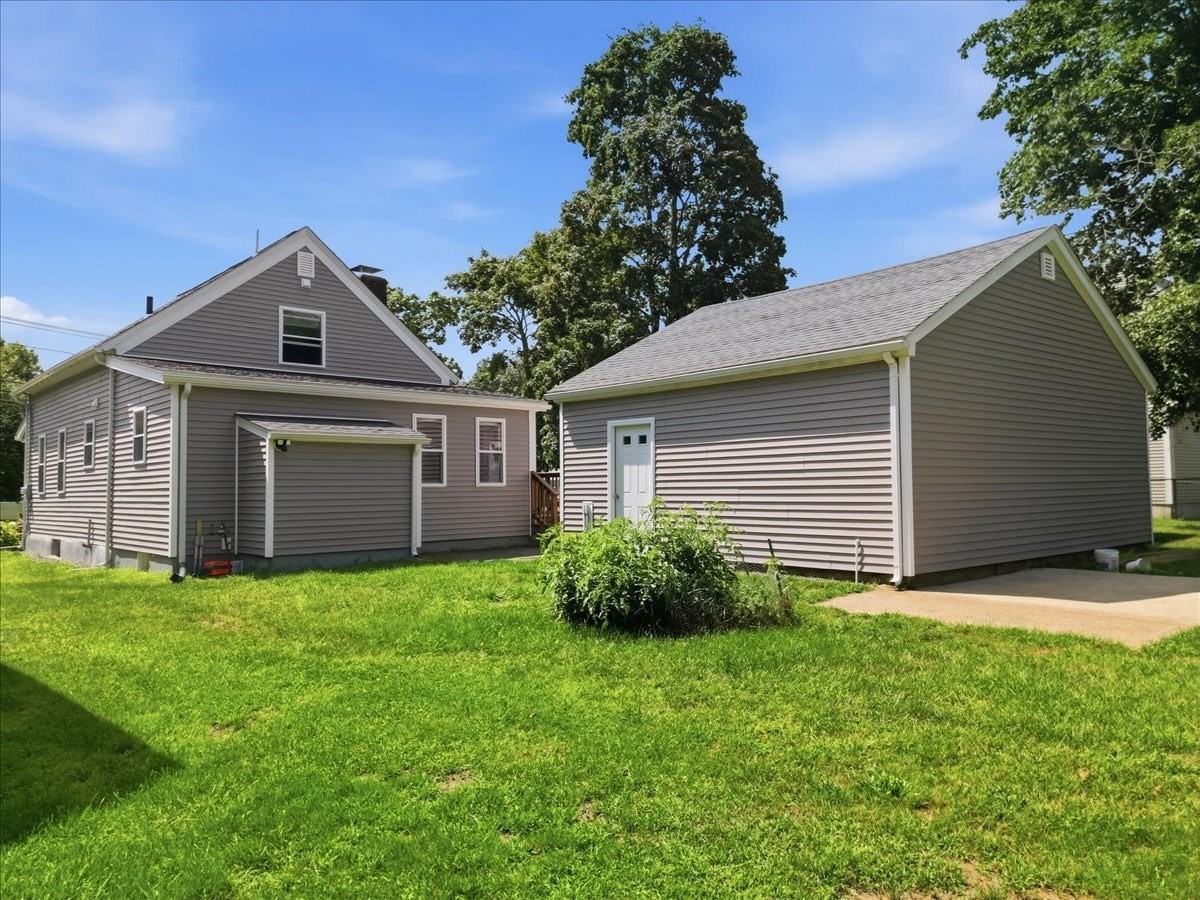 246 Thurber Ave Property Photo 13
