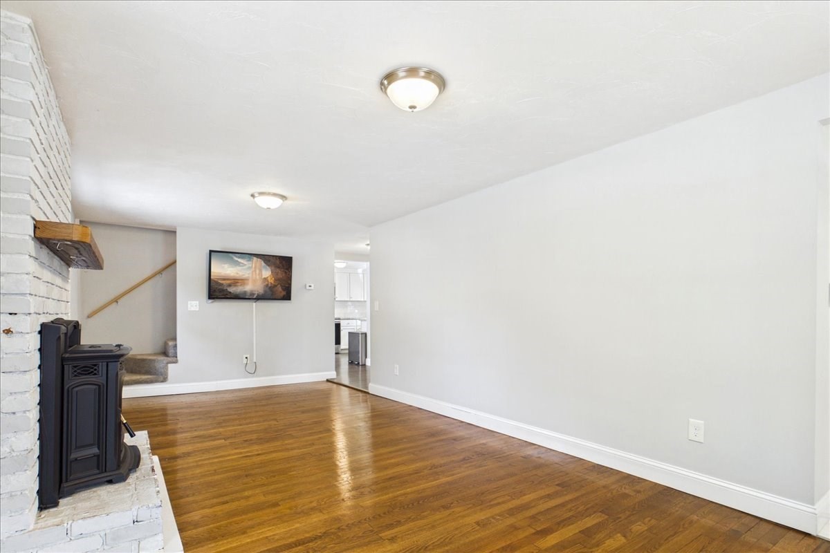 246 Thurber Ave Property Photo 16