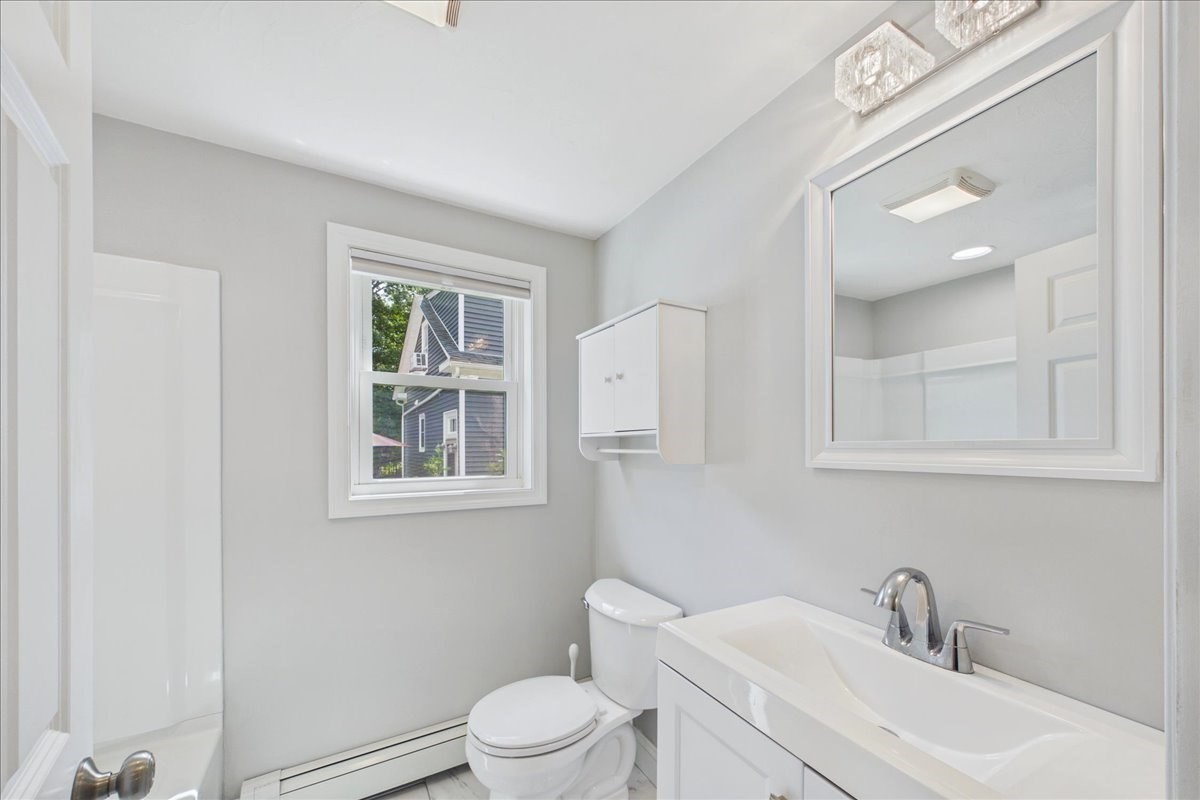 246 Thurber Ave Property Photo 25