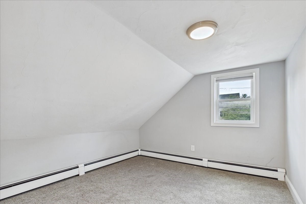 246 Thurber Ave Property Photo 33