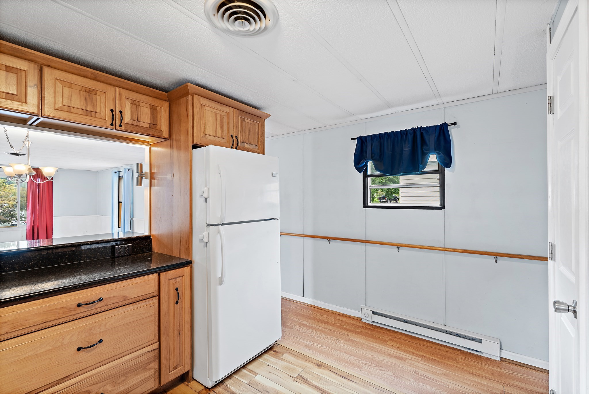 32 Kevork Ave Property Photo 13