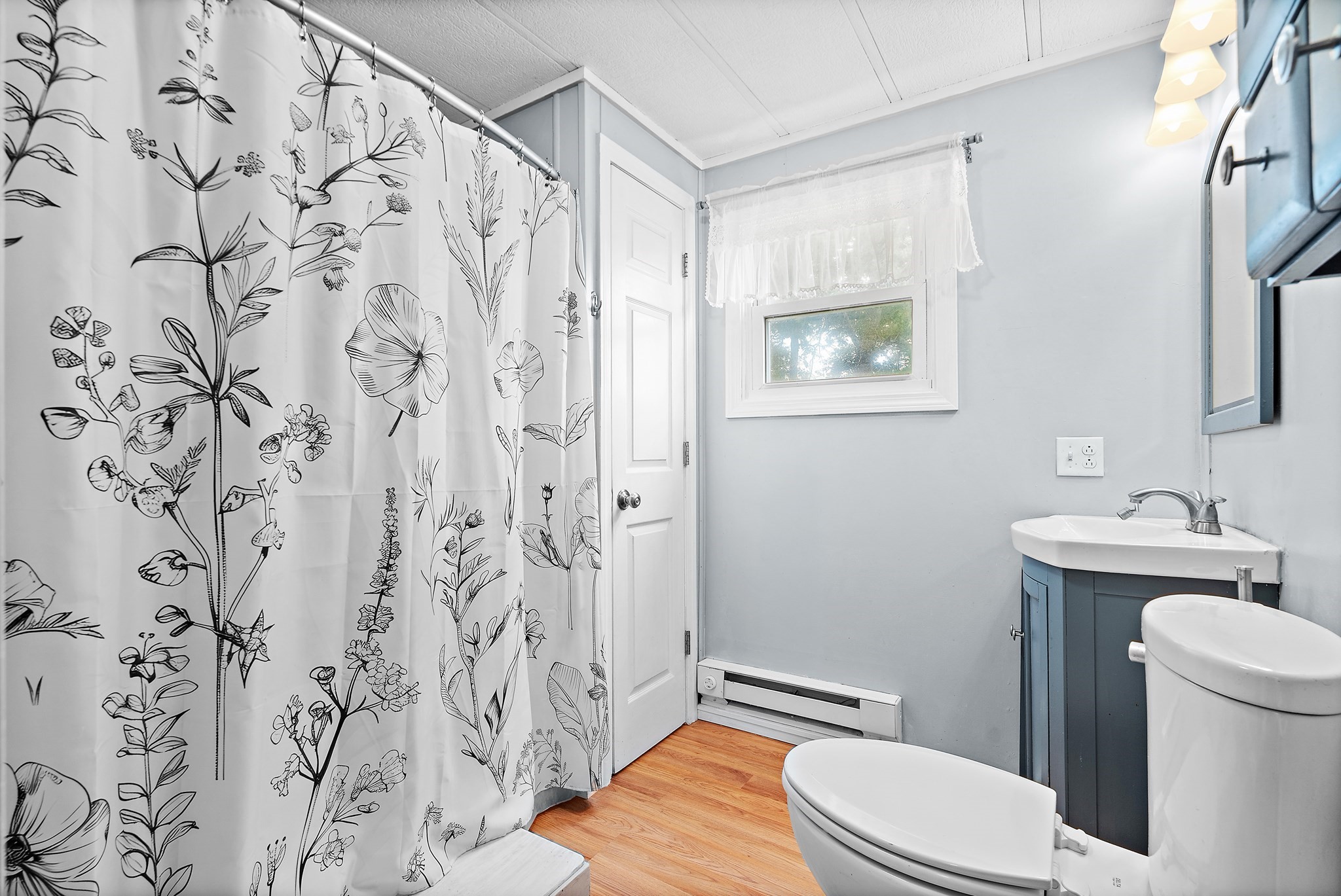 32 Kevork Ave Property Photo 17