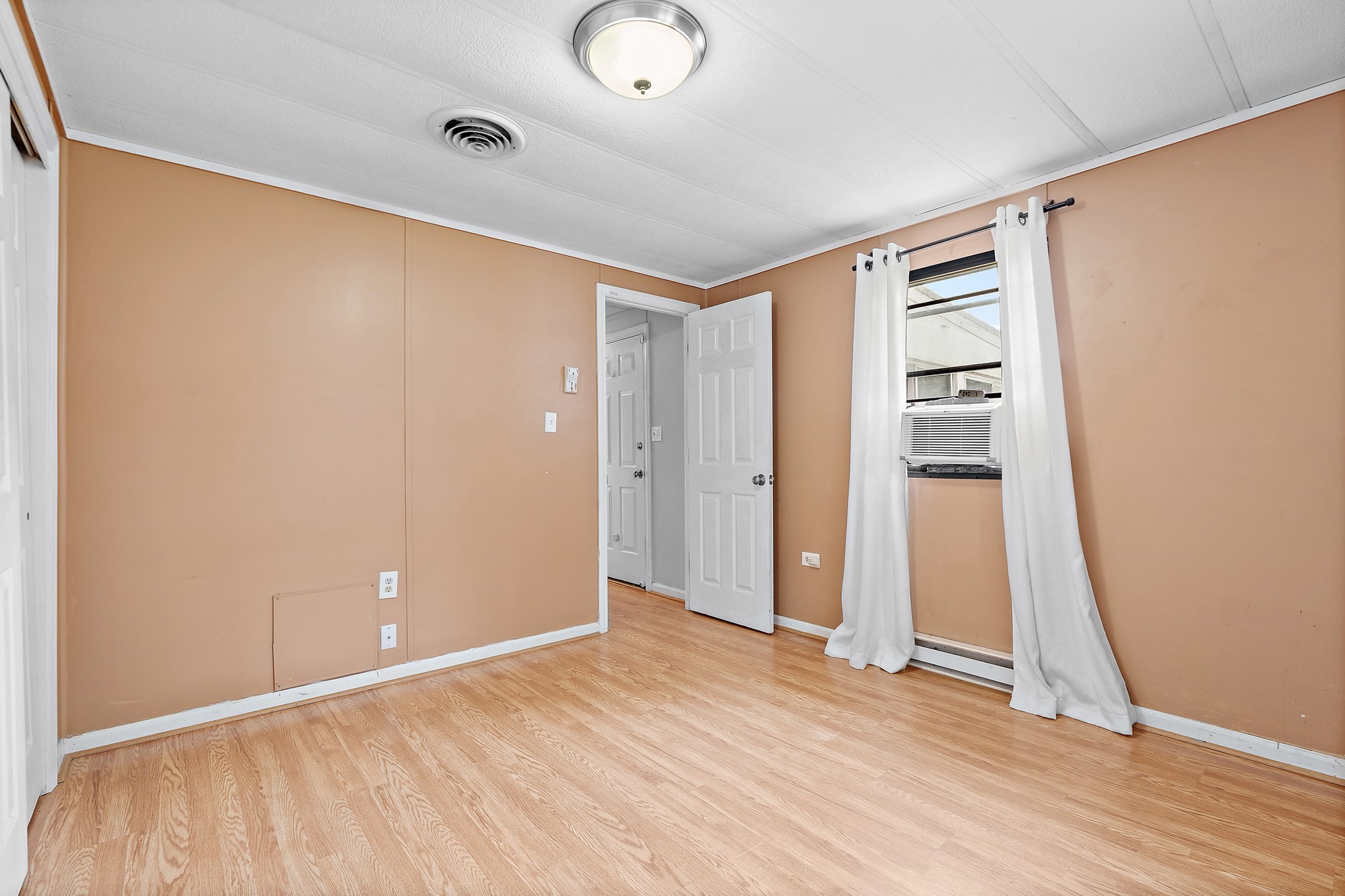 32 Kevork Ave Property Photo 20
