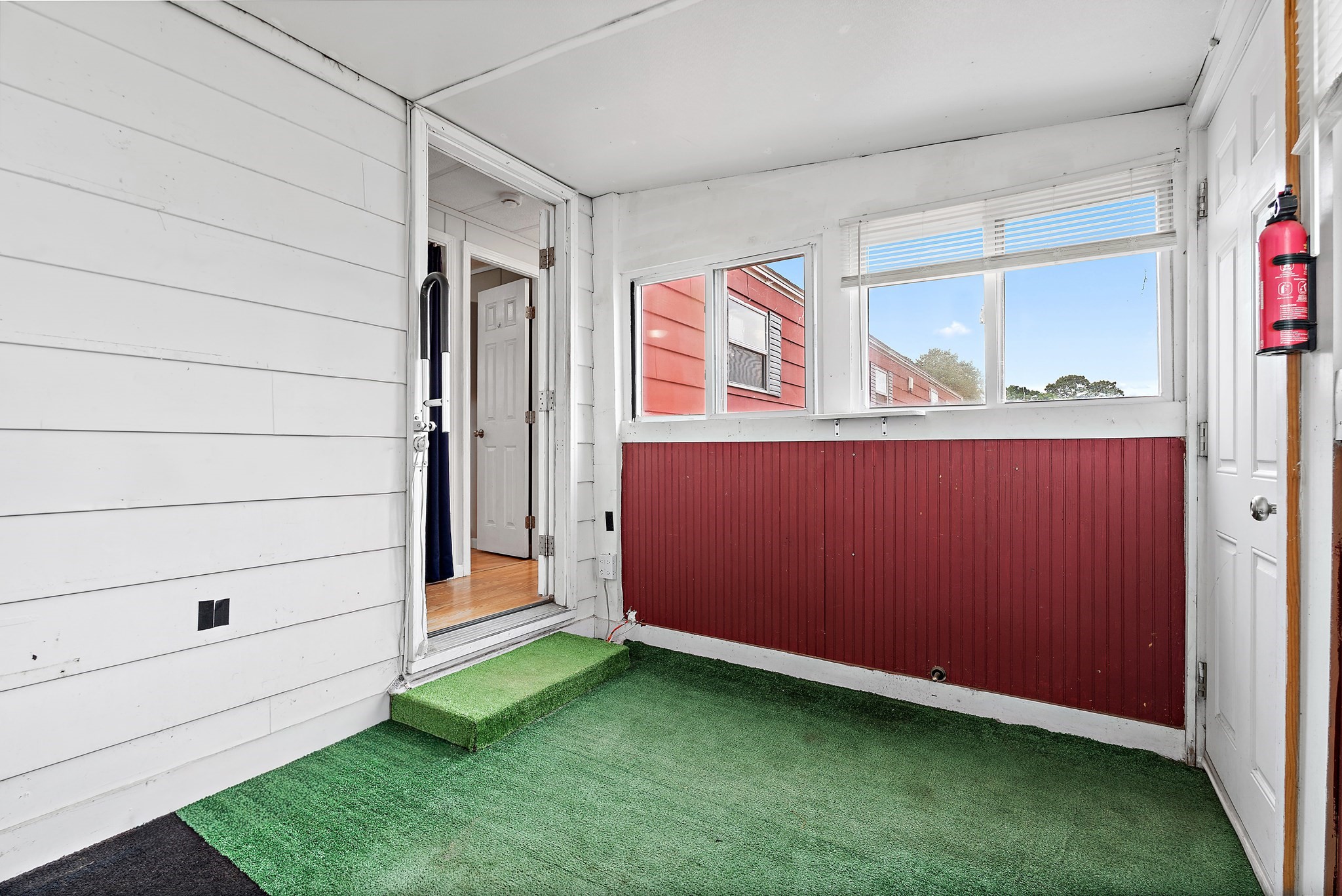32 Kevork Ave Property Photo 22