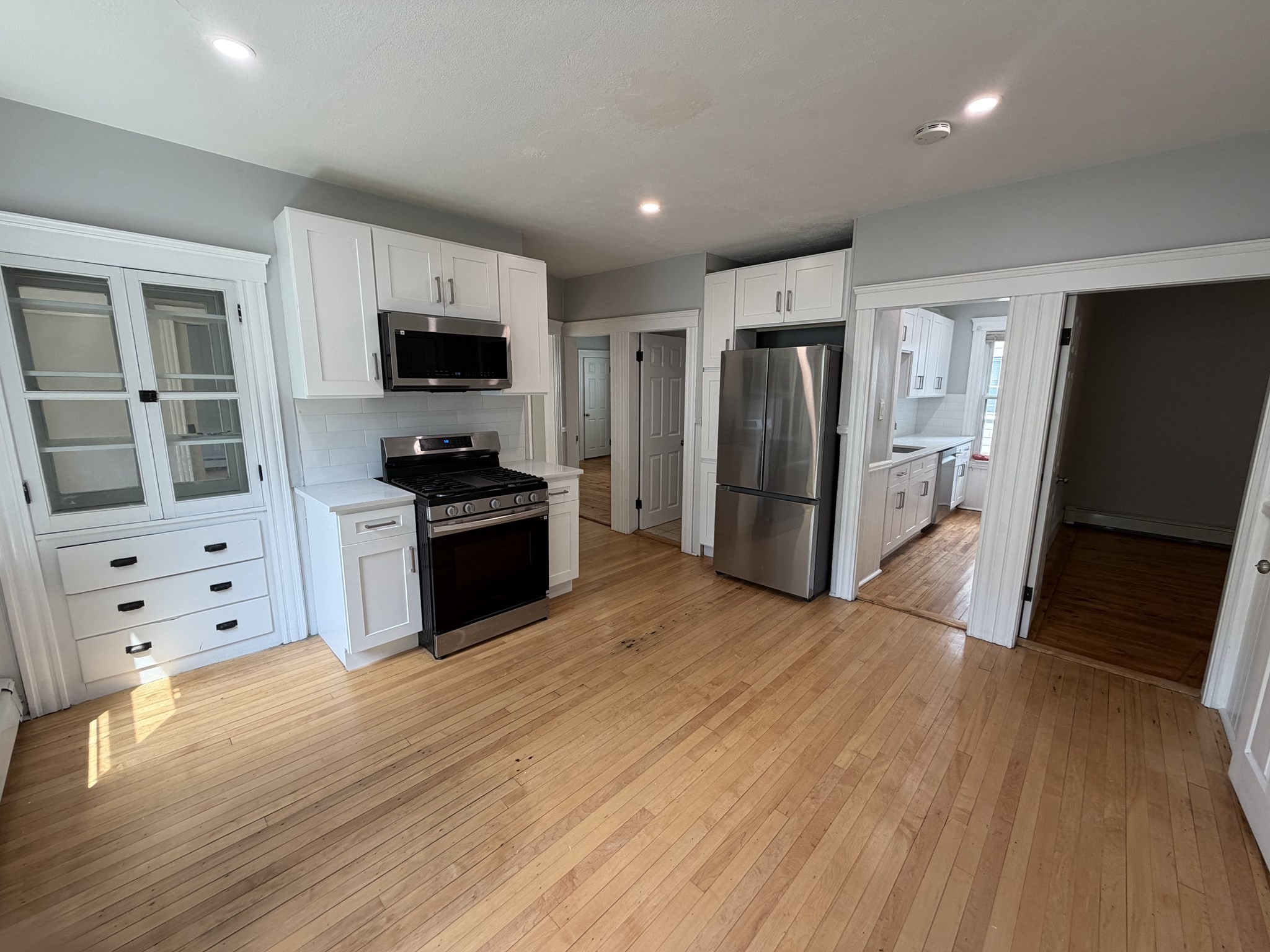 72 Everard St # 2 Property Photo 1