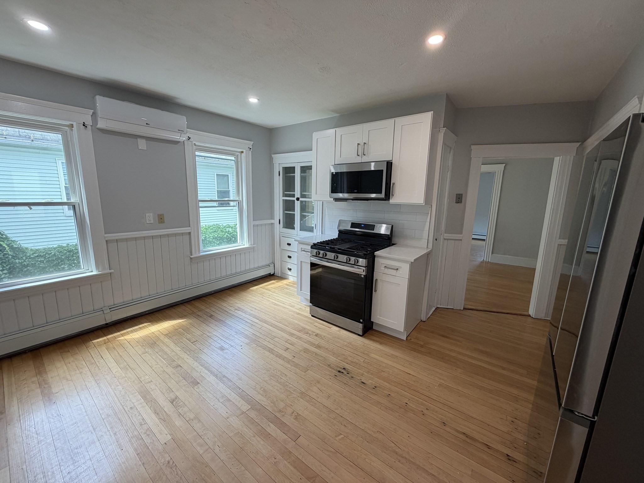 72 Everard St # 2 Property Photo 2
