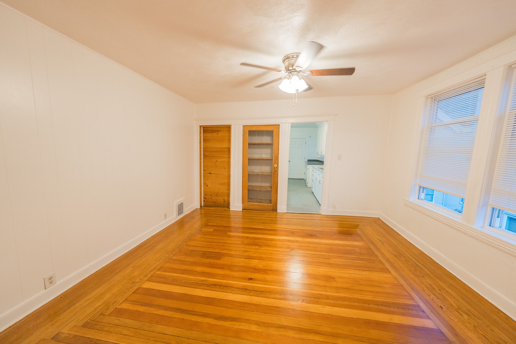 269 Chatham # 2 Property Photo 11