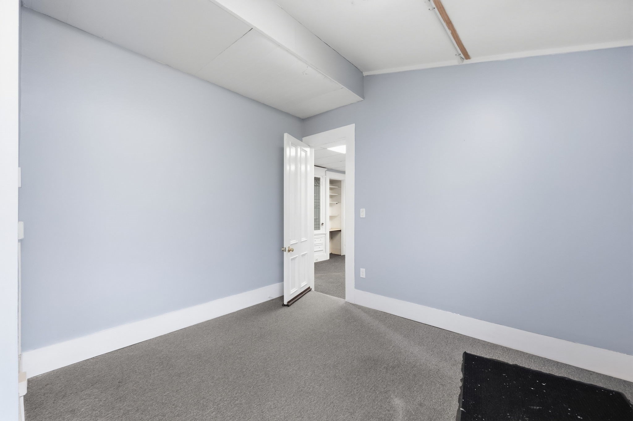 5 Noble Ave Property Photo 26