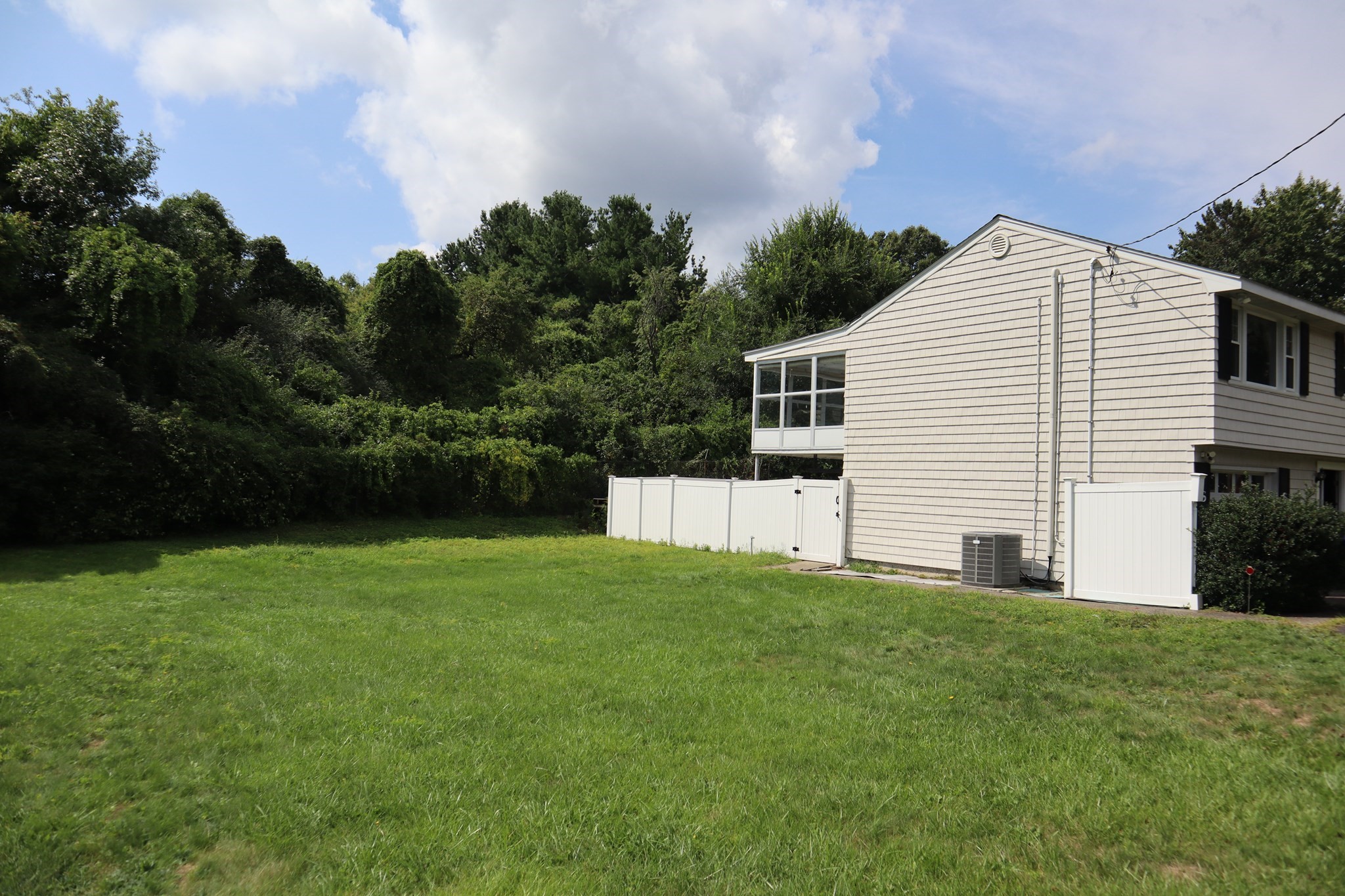 29 Fayette Rd Property Photo 3
