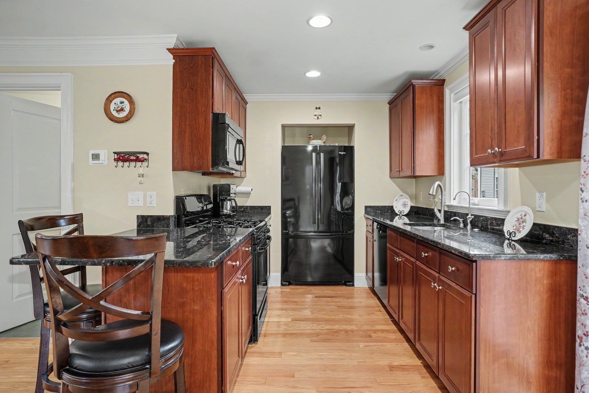 4 N Pleasant St # 4 Property Photo 12