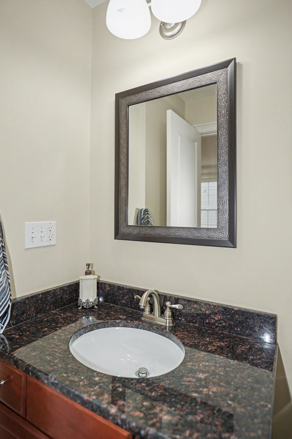 4 N Pleasant St # 4 Property Photo 13