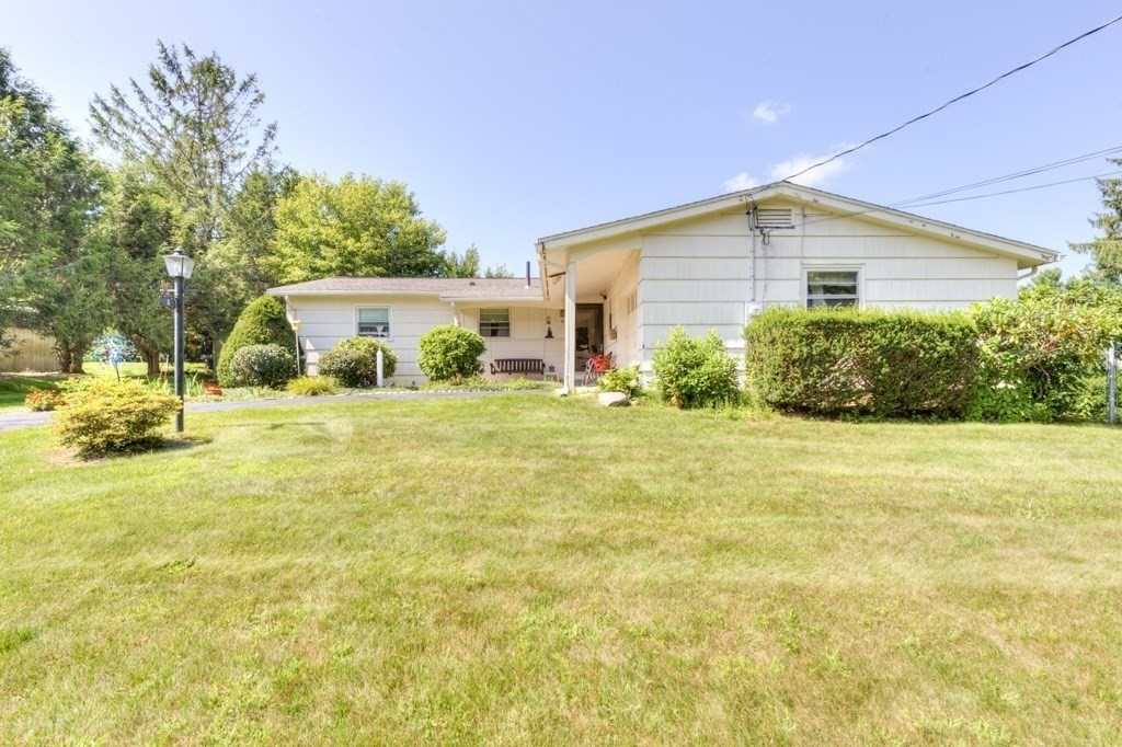 6 Burtenmar Circle Property Photo 3