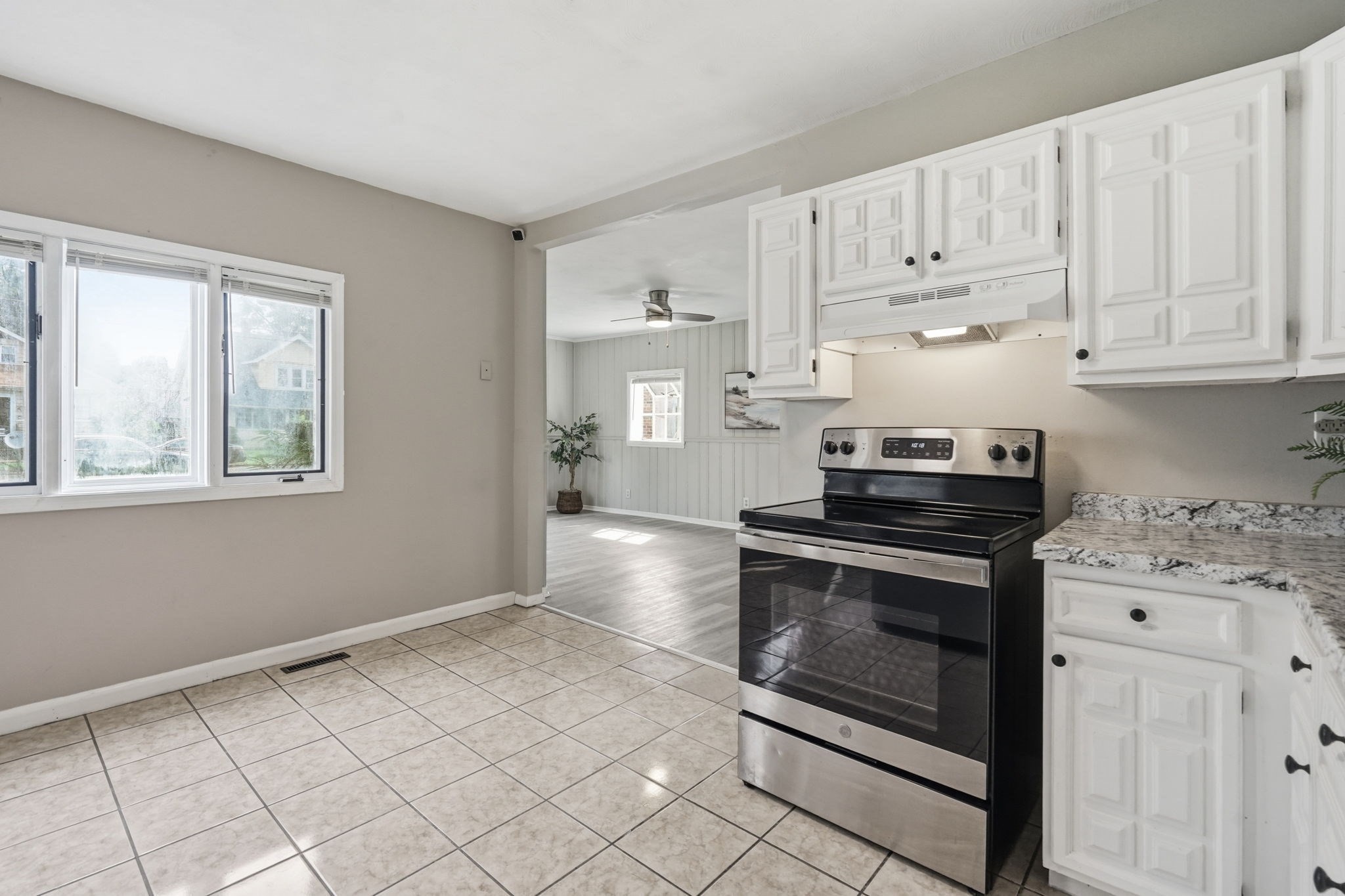 66 Upland Property Photo 13