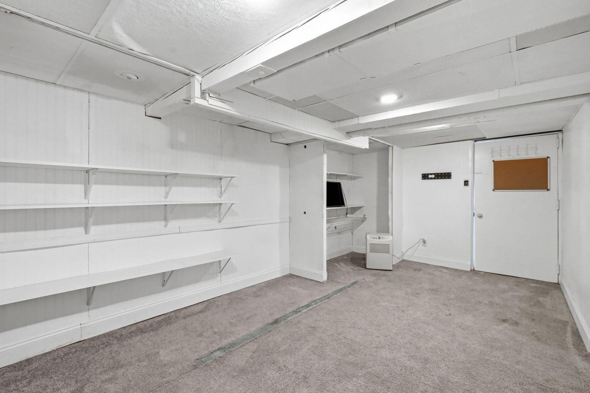 66 Upland Property Photo 28
