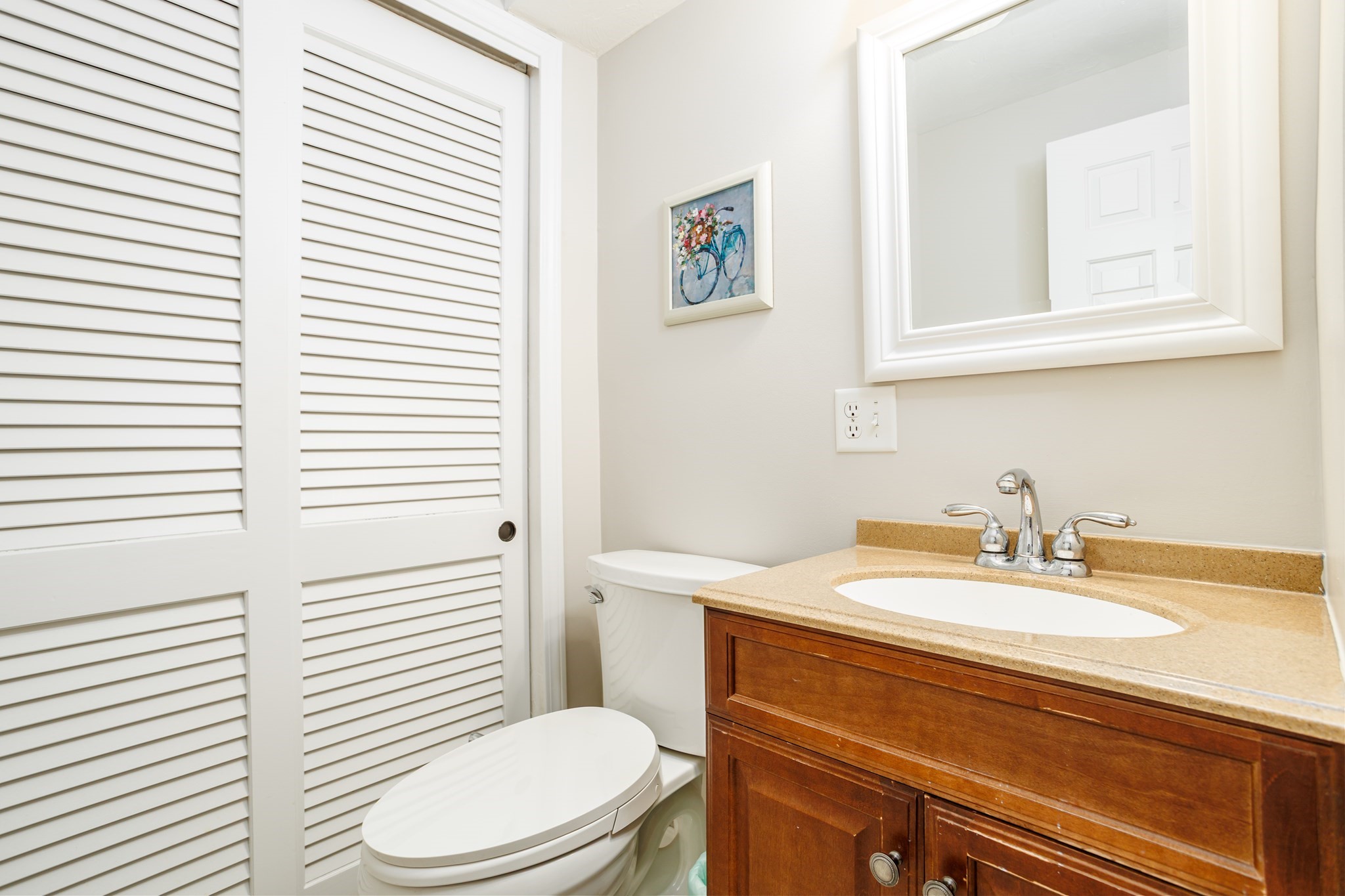 512 Ridgefield Cir # C Property Photo 13