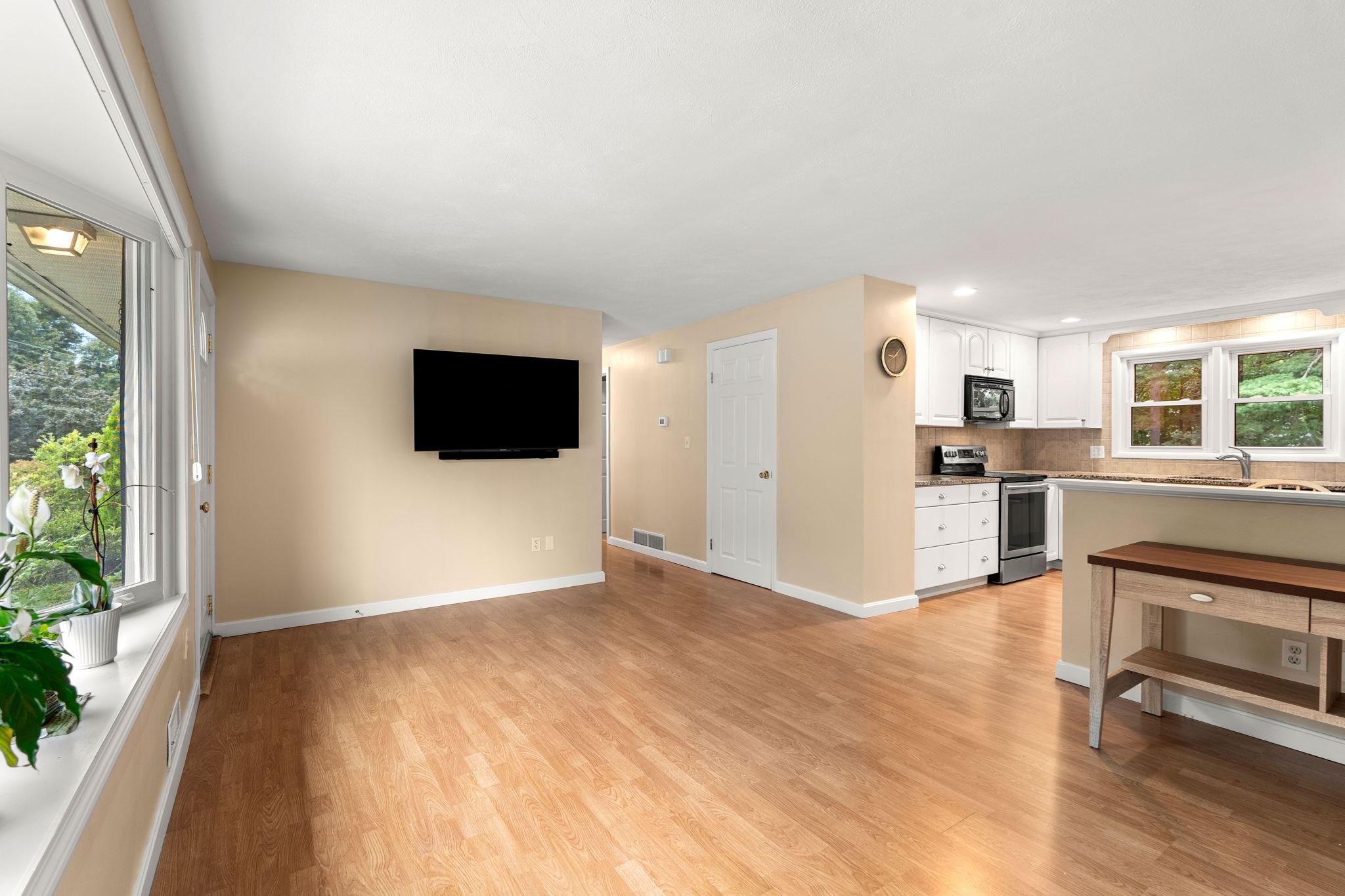 25 Glen Drive Property Photo 8