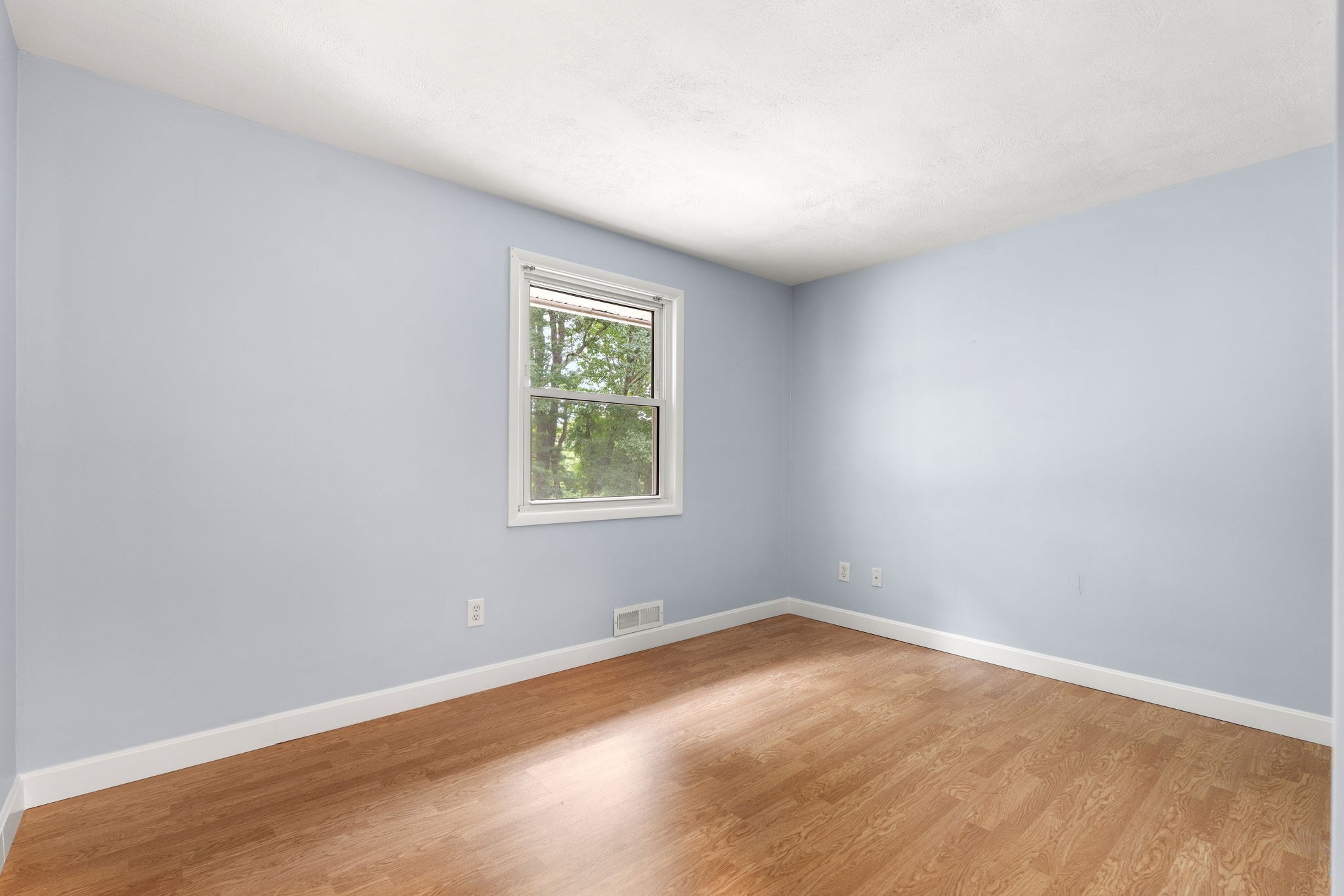 25 Glen Drive Property Photo 16