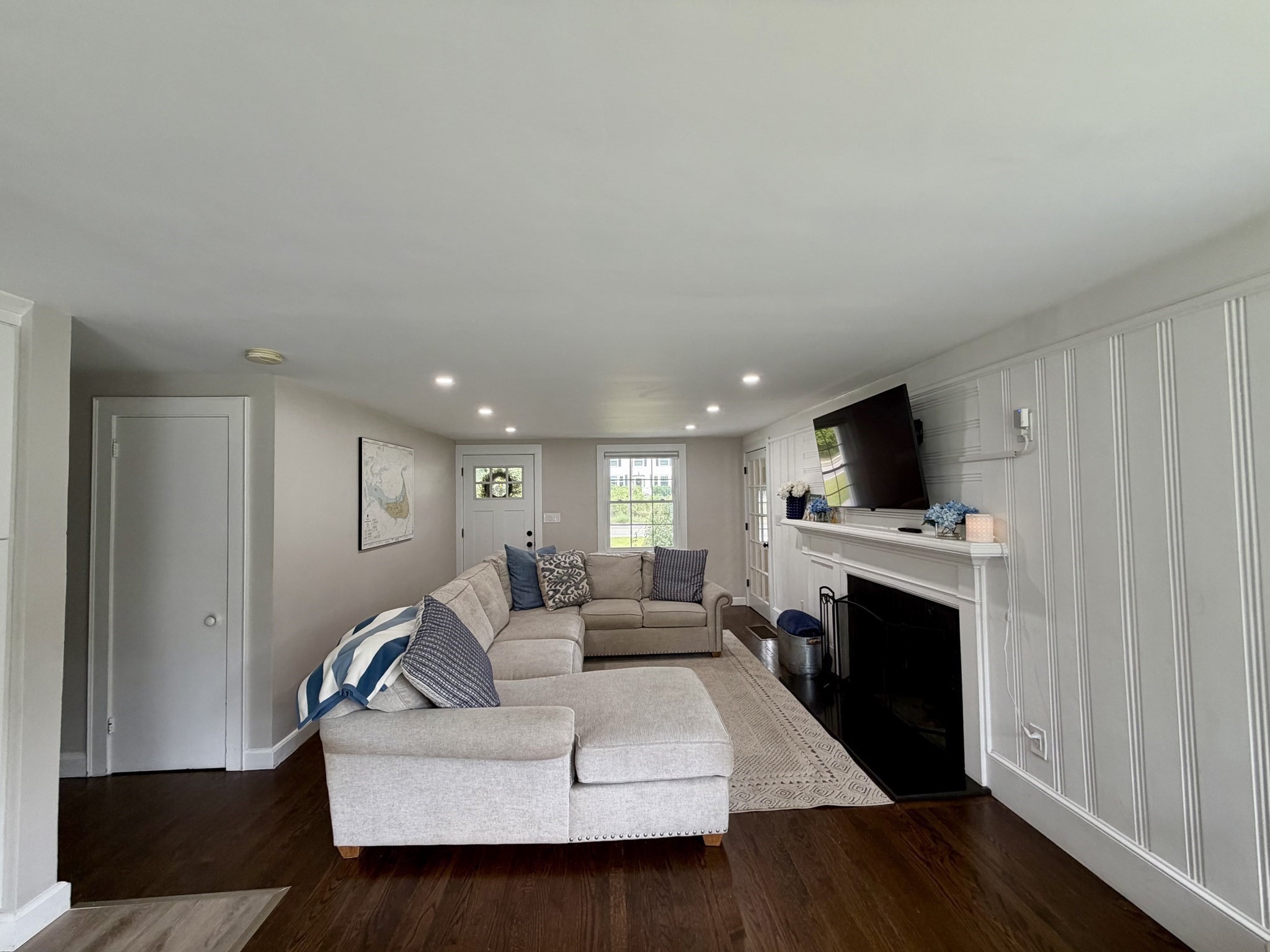 335 South Street Property Photo 5