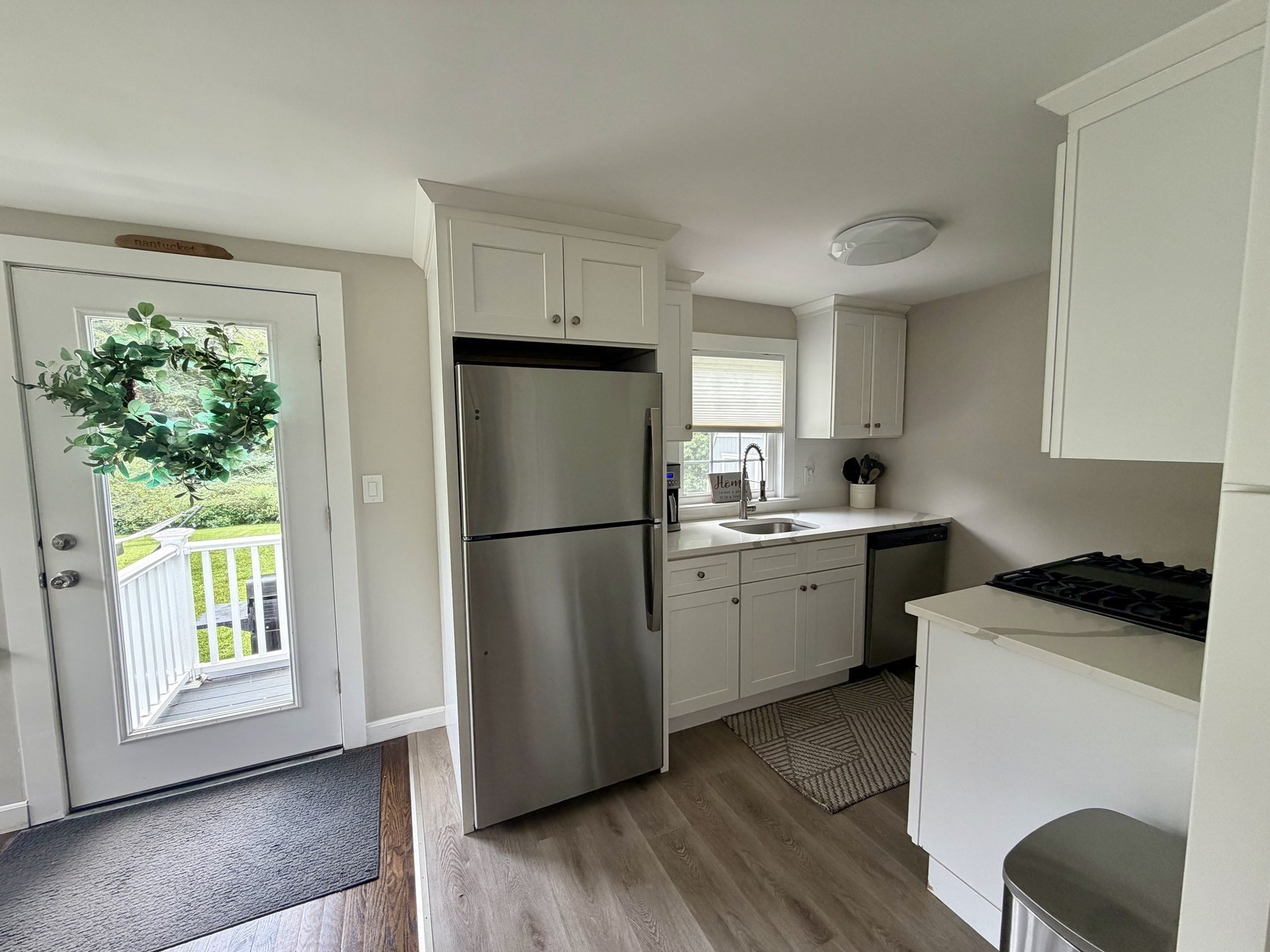 335 South Street Property Photo 8