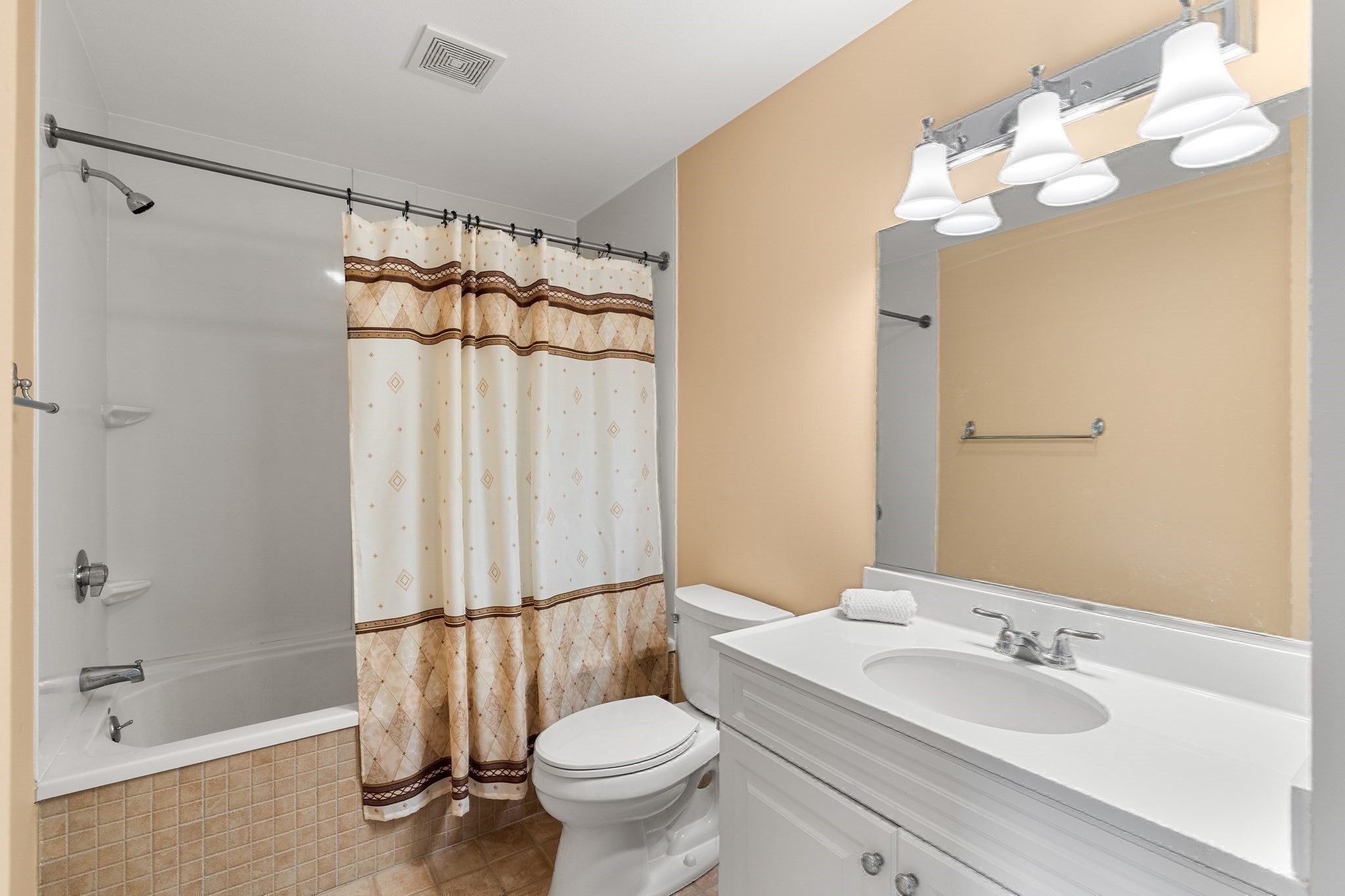 38 Village Road # 614 Property Photo 32