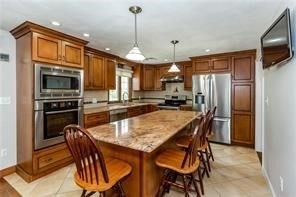 99 Tower Hill Road Property Photo 6