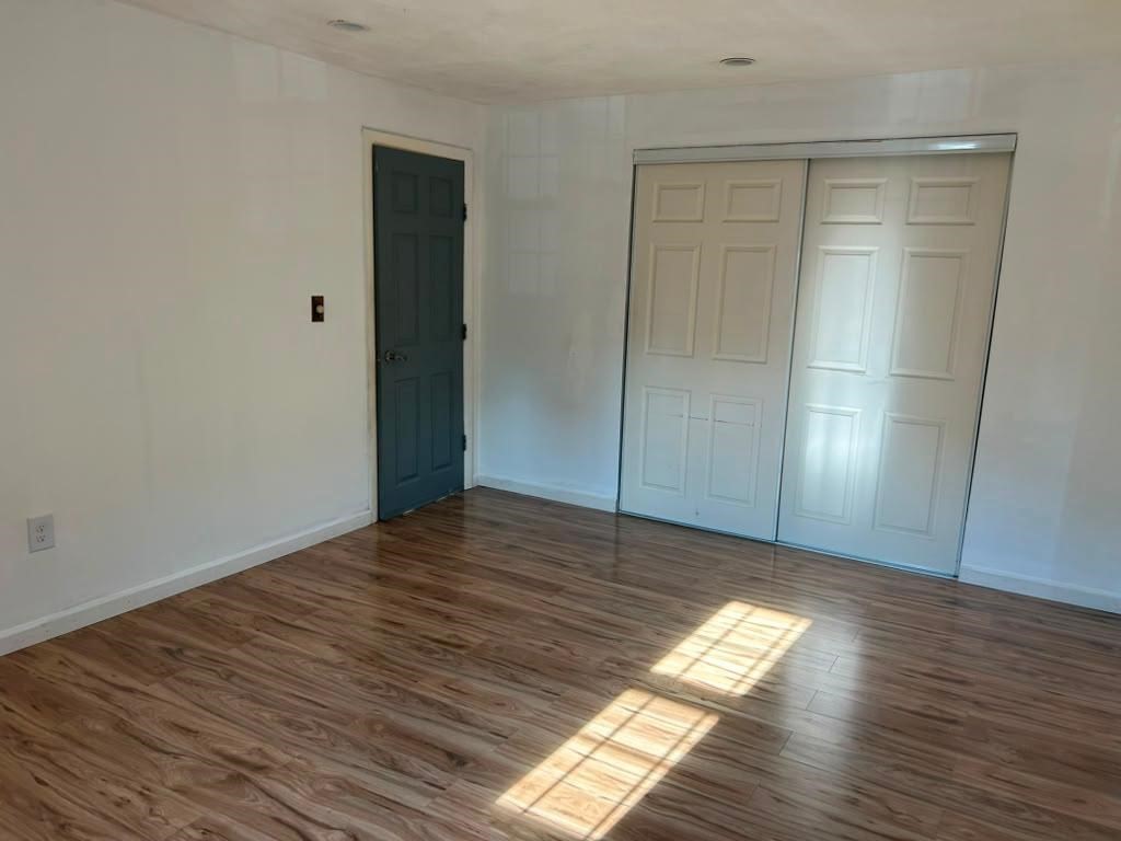 109 Oak Ln # 6 Property Photo 4