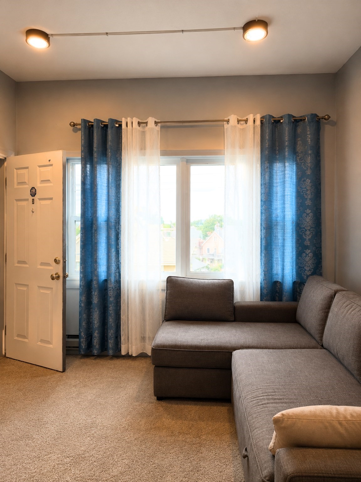 623 Beach St # 5 Property Photo 1