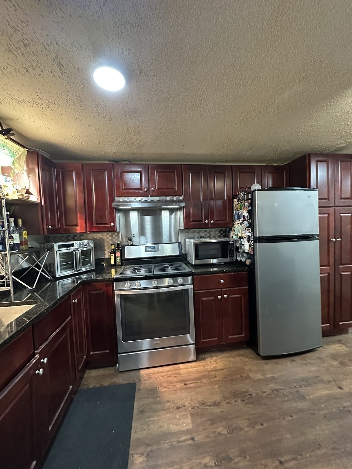 27 Hosmer St # 1 Property Photo 10