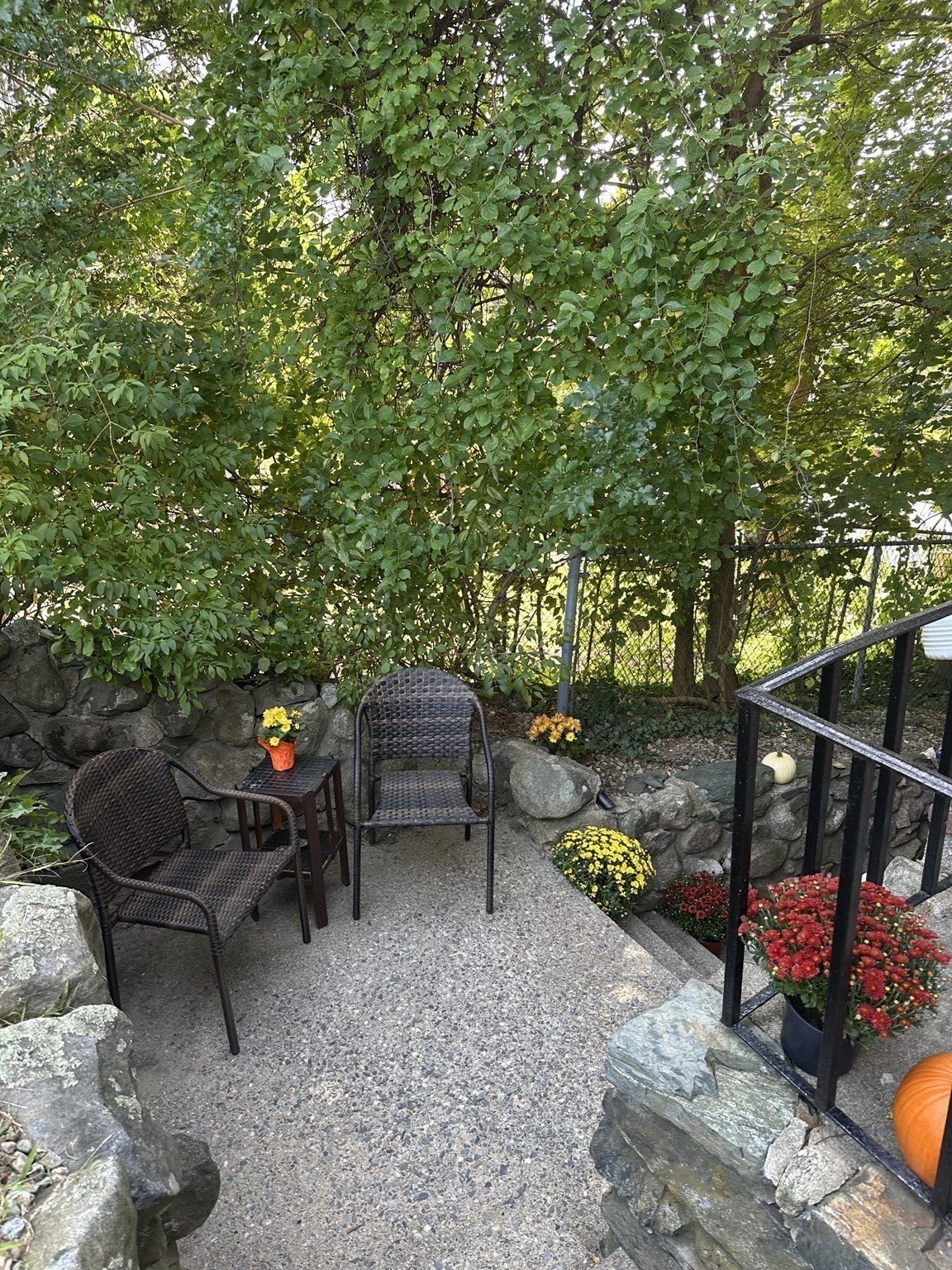 27 Hosmer St # 1 Property Photo 30