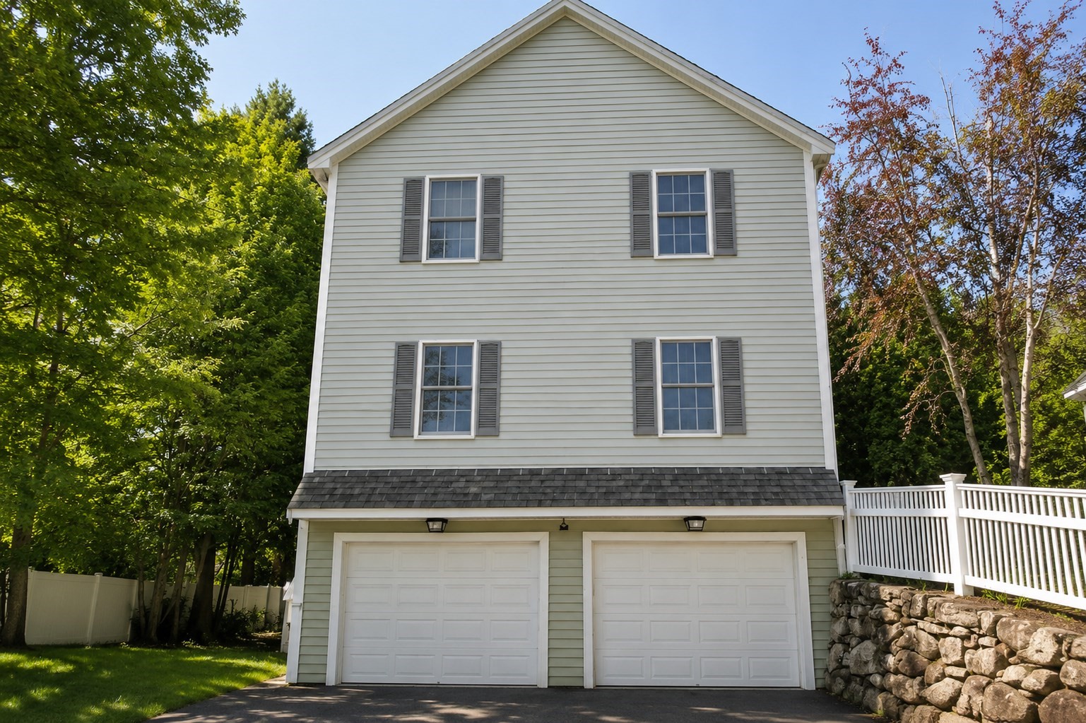 8 Baker Avenue Property Photo 13