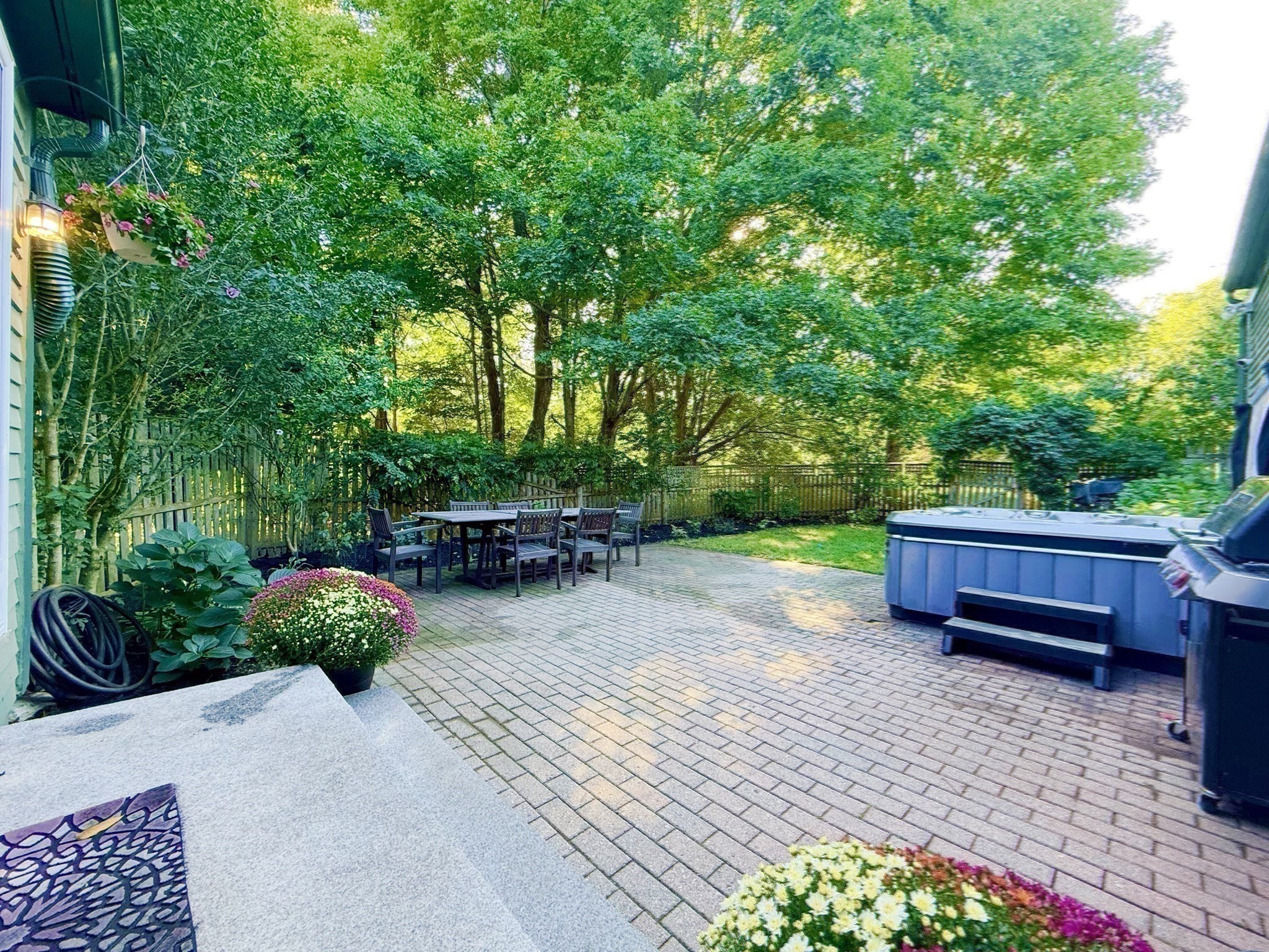27 Little Pond Rd Property Photo 25