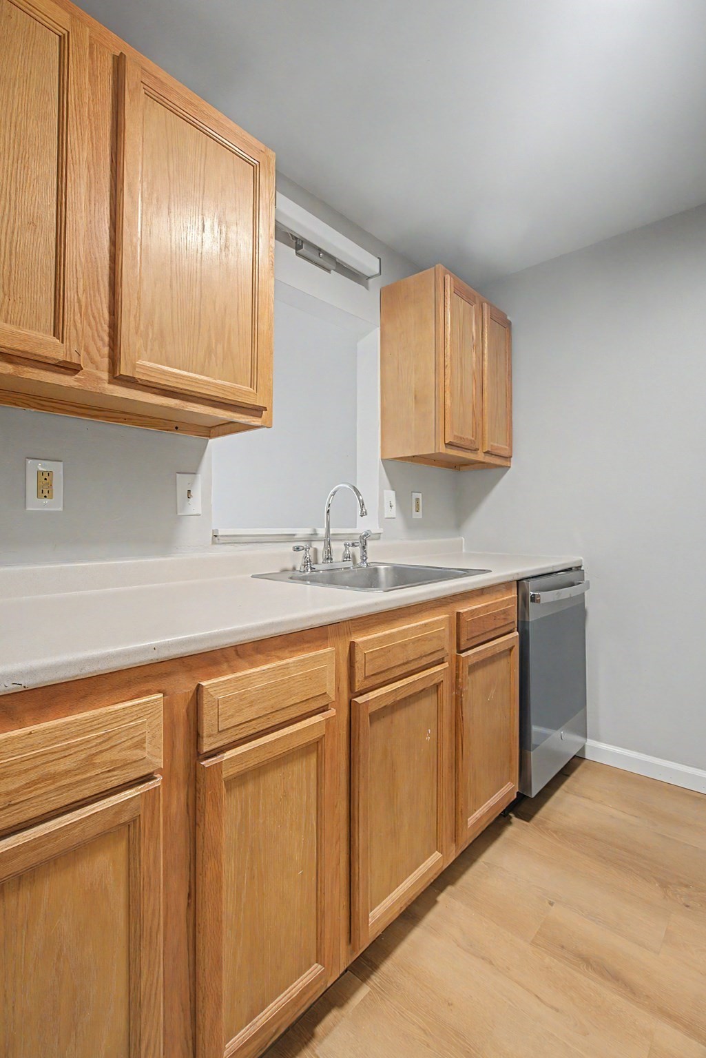 164 High St # 203 Property Photo 3