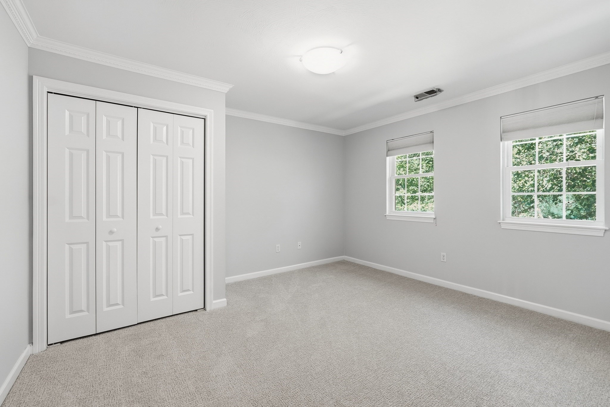 5 Southwood Dr # 50 Property Photo 24