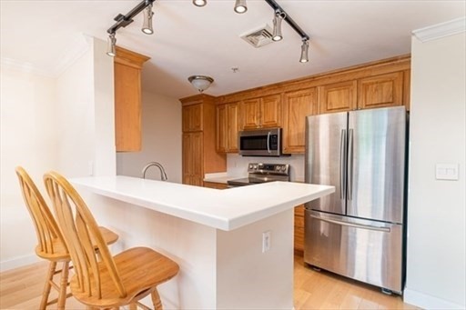 4 Forge Pond # F Property Photo 3