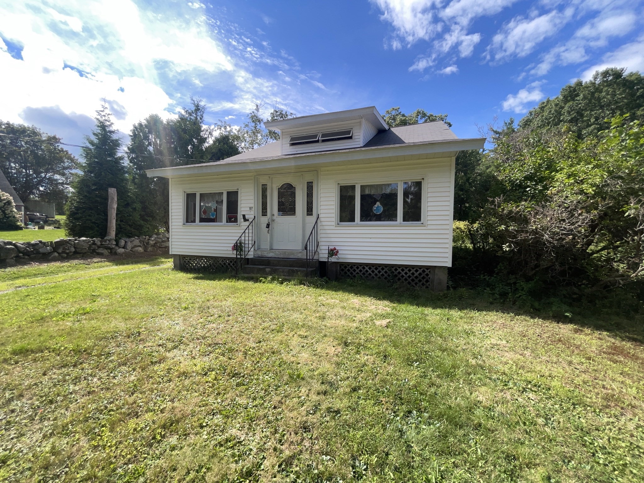 107 Piper Rd Property Photo 1