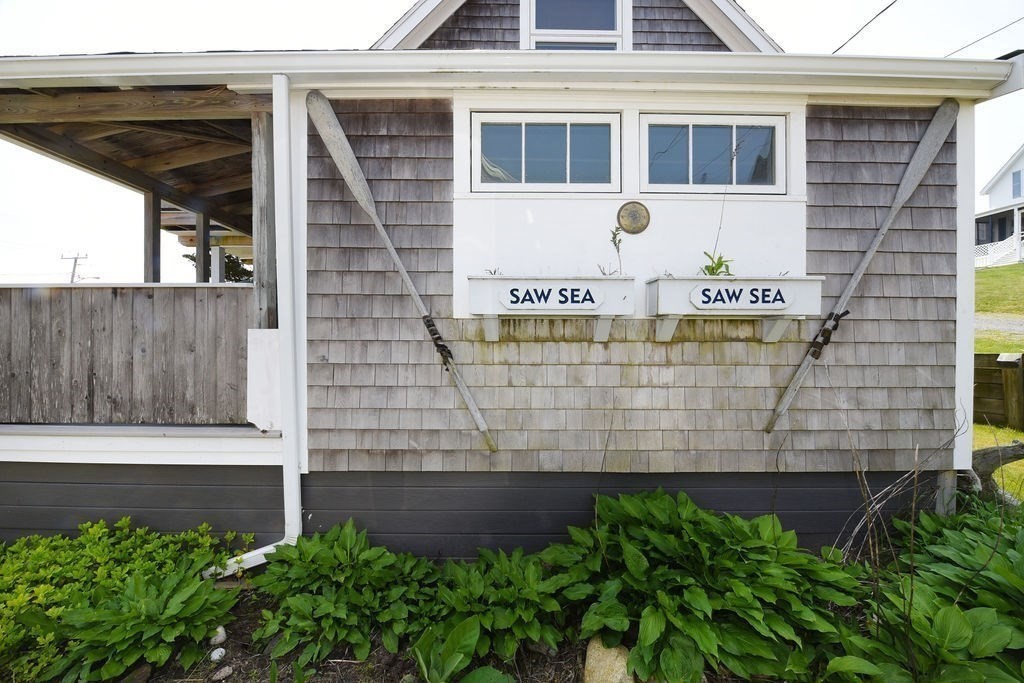 6 Avenue B Property Photo 2