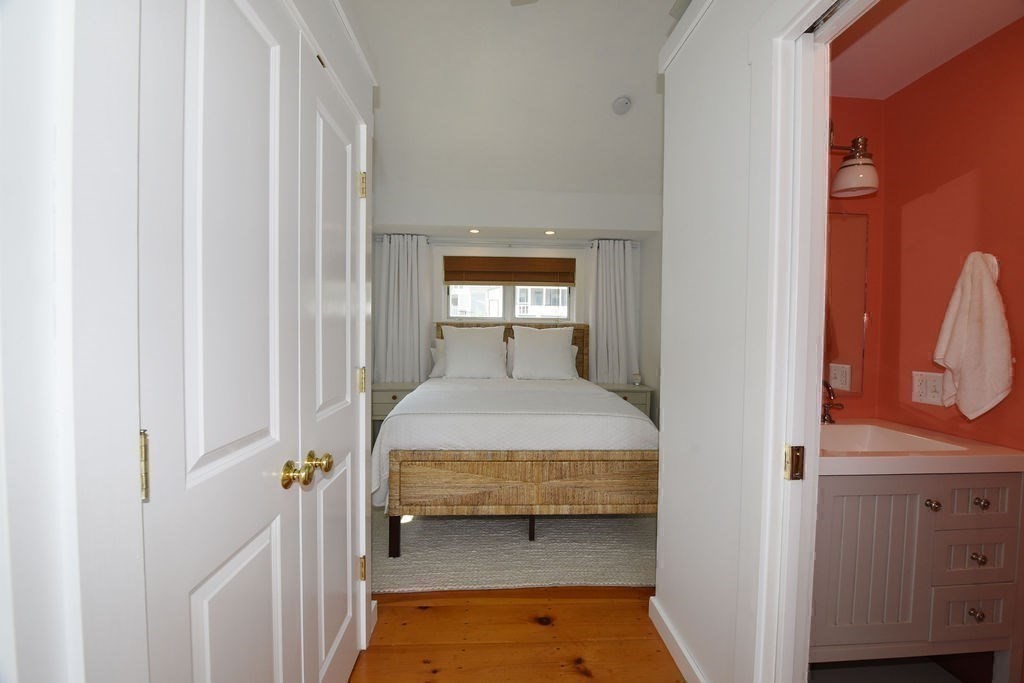 6 Avenue B Property Photo 25
