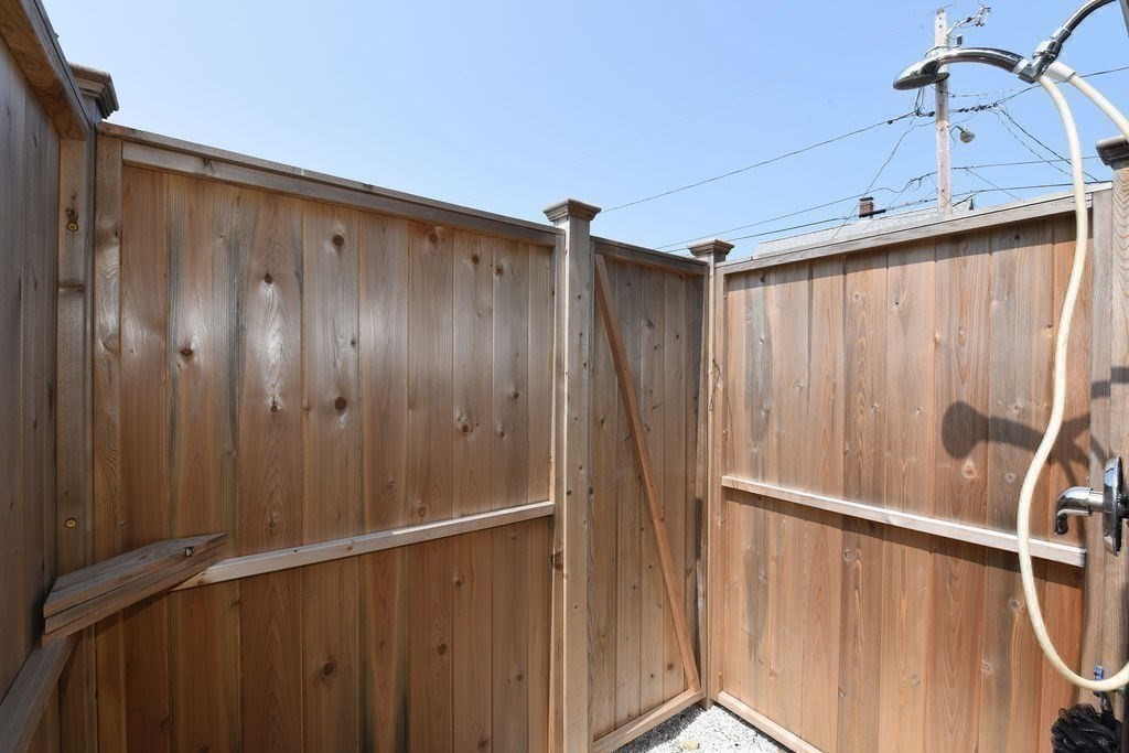 6 Avenue B Property Photo 38