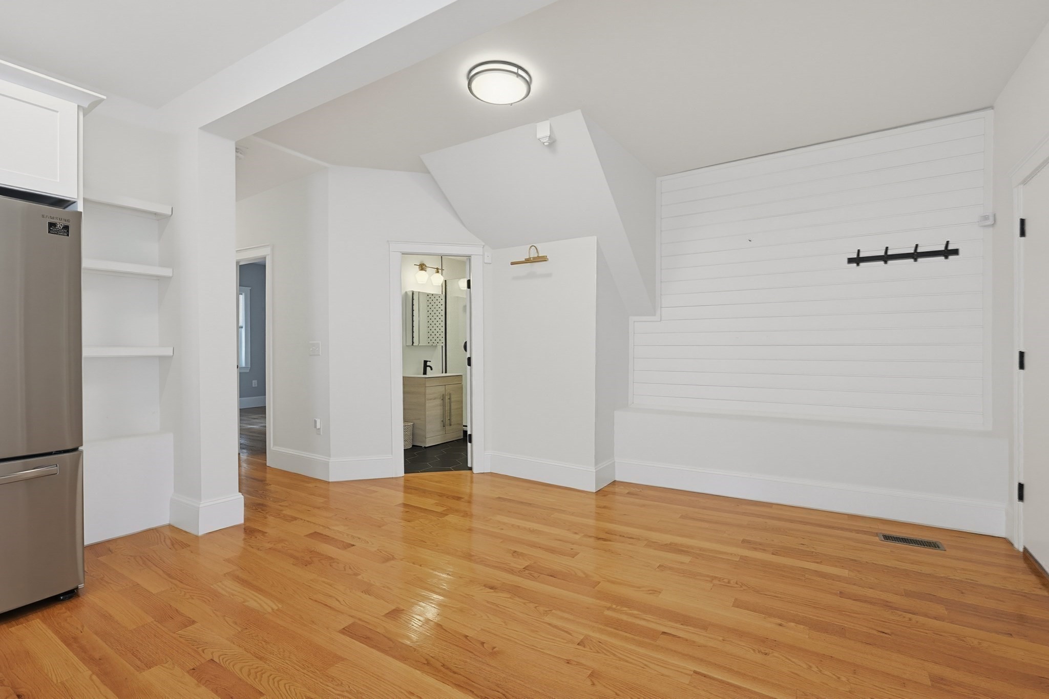 54 Bloomfield St # 1 Property Photo 14