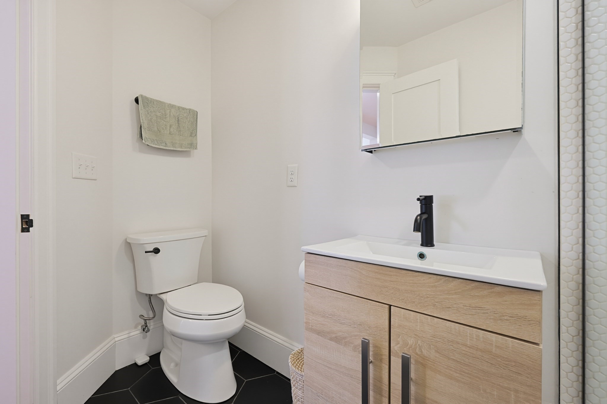 54 Bloomfield St # 1 Property Photo 16