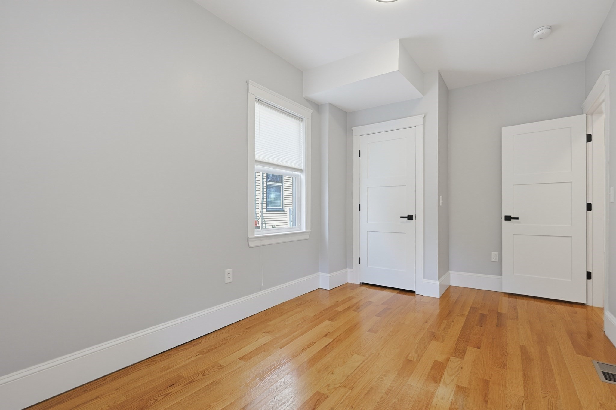 54 Bloomfield St # 1 Property Photo 19