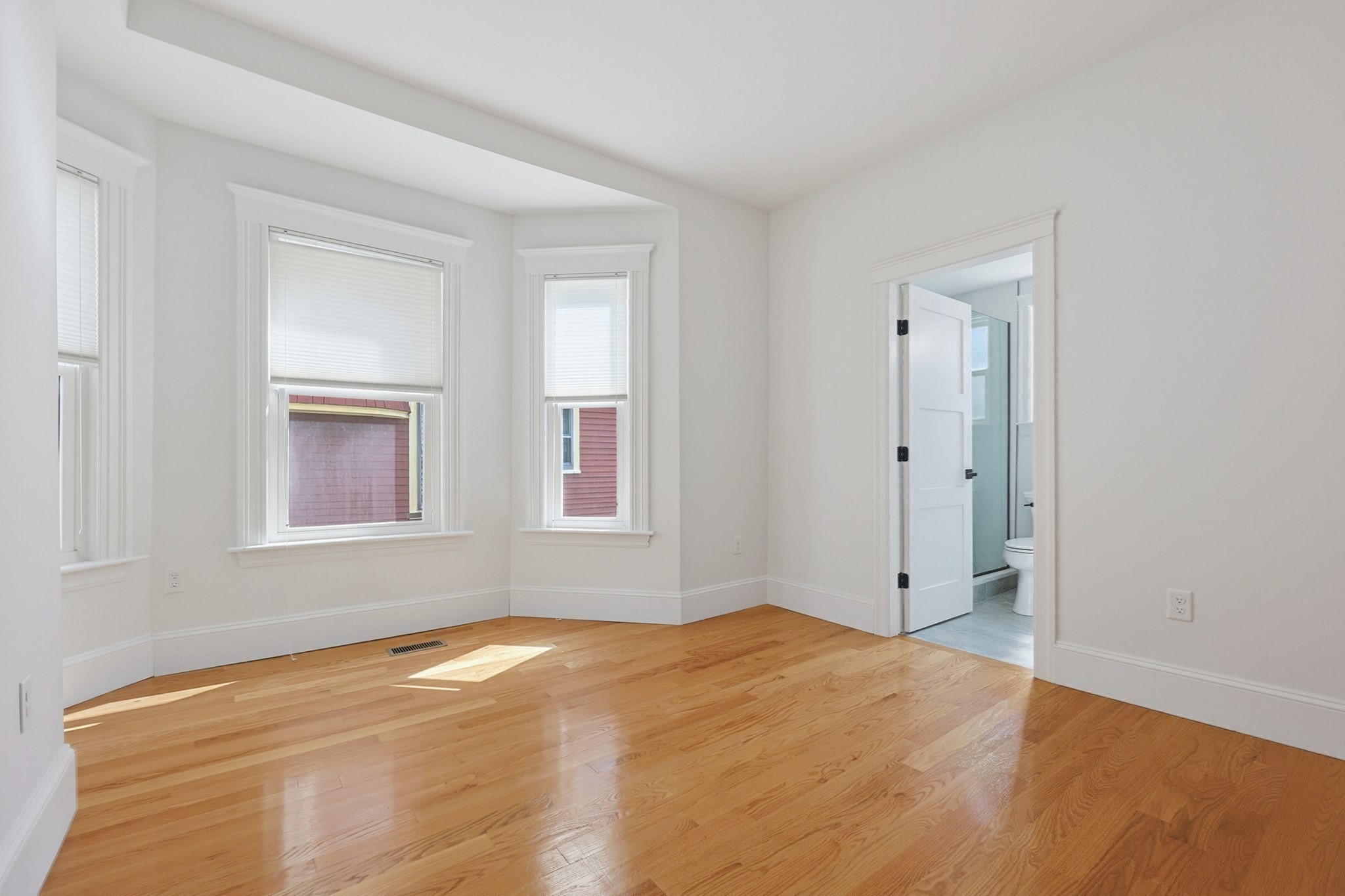 54 Bloomfield St # 1 Property Photo 22