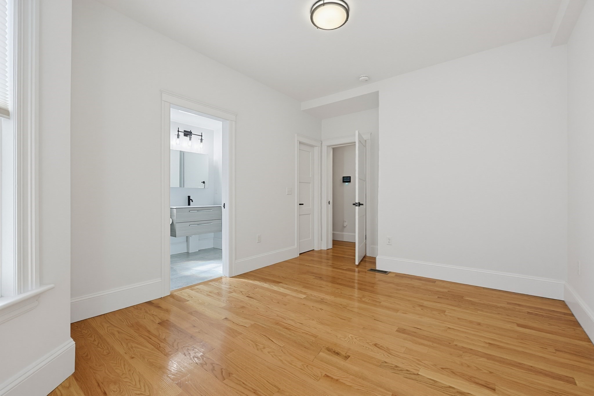 54 Bloomfield St # 1 Property Photo 25