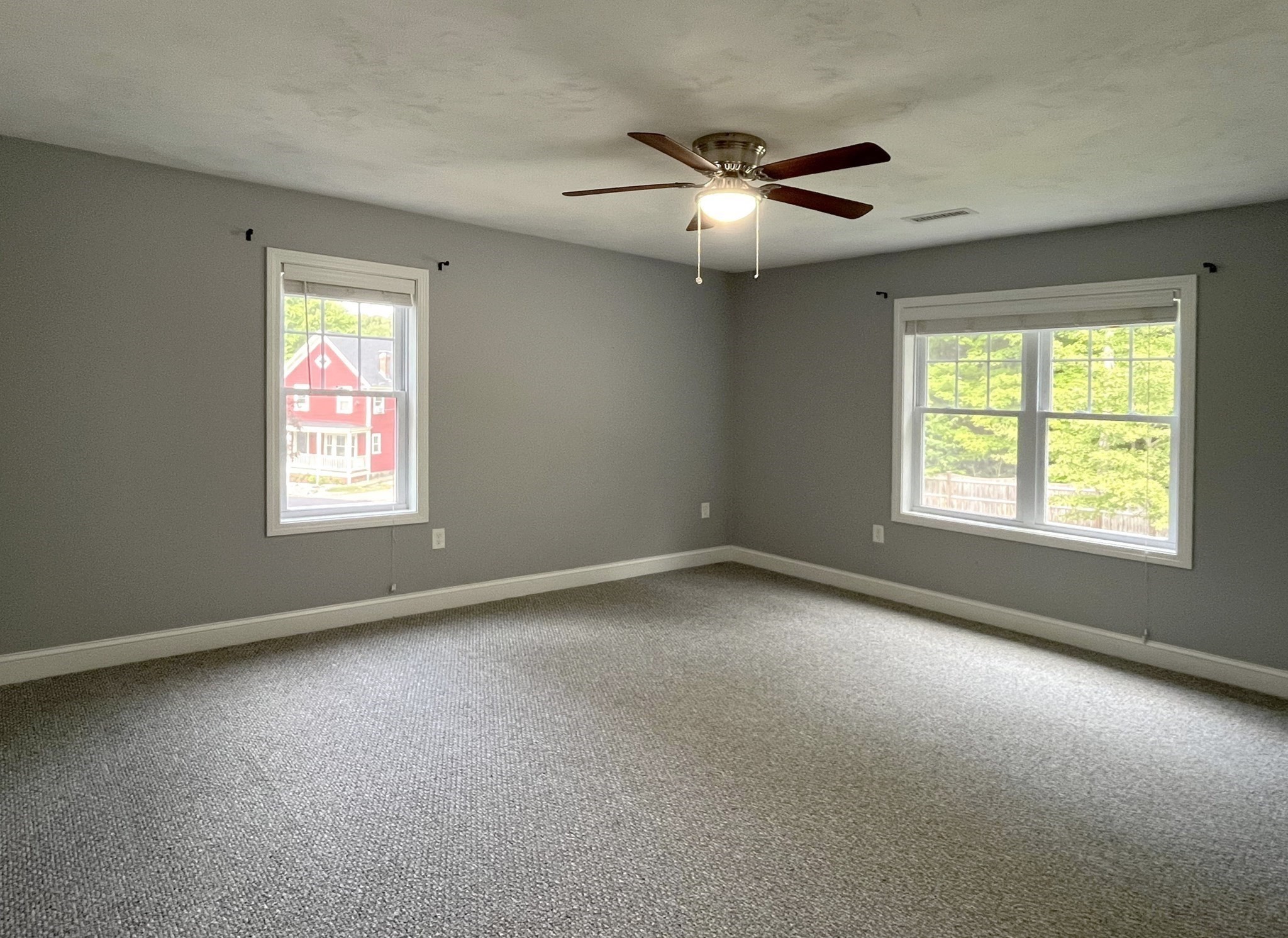 20 Beacon St # 20 Property Photo 21