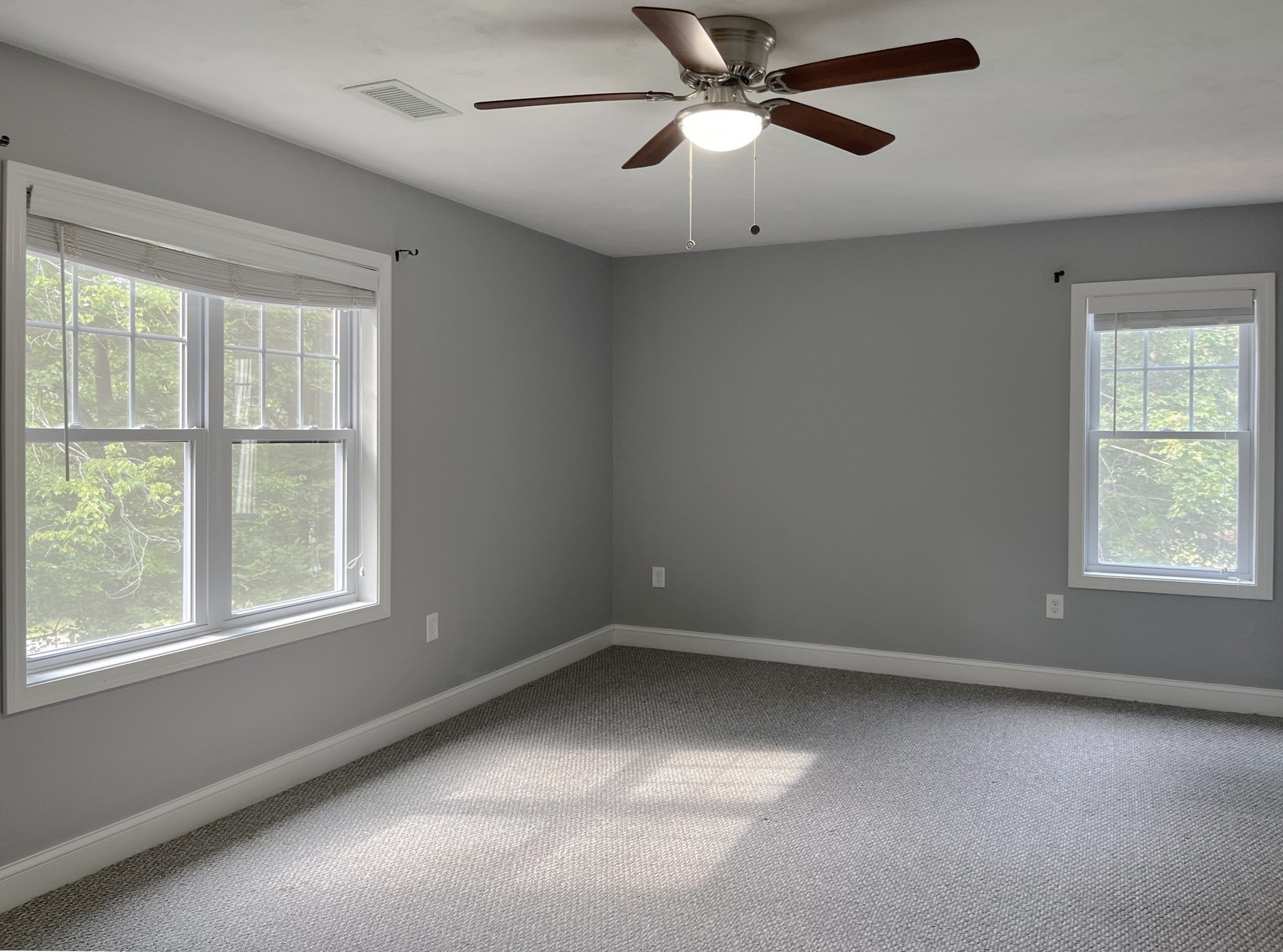 20 Beacon St # 20 Property Photo 22